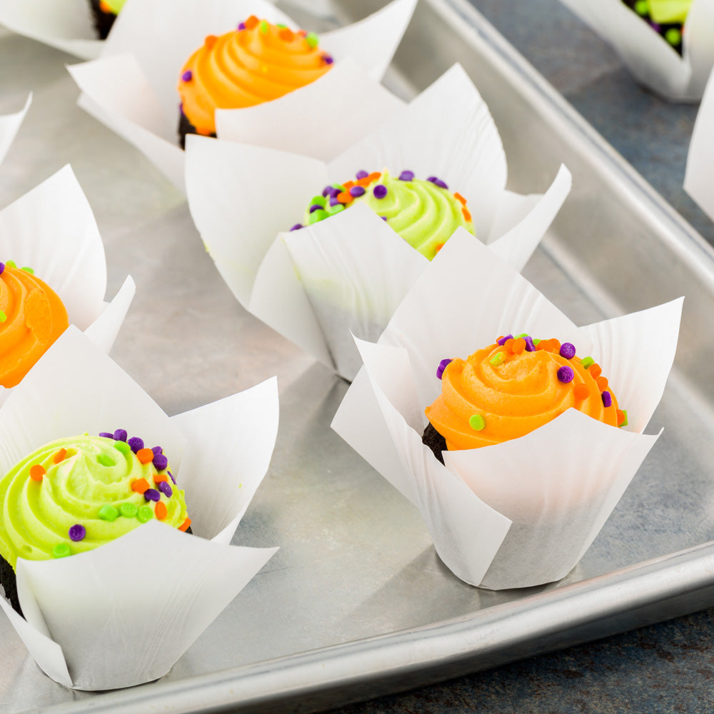 Premium 2 oz White Tulip-Shaped Baking Cups - 200 Count Greaseproof Paper Liners (1.5