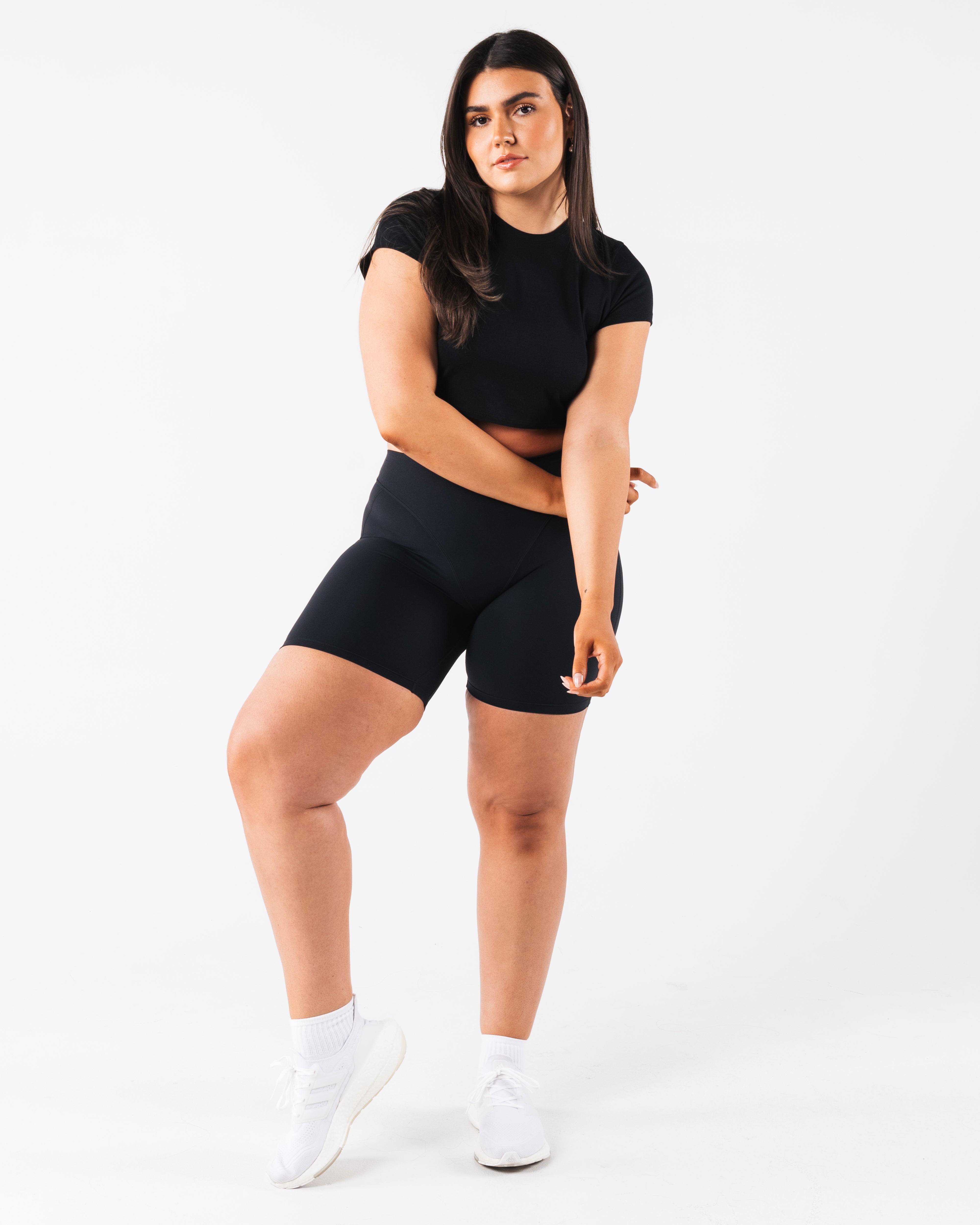 Stylish OT Crop Tee for Women - Trendy Black Short Sleeve T-Shirt - Perfect for Casual Outfits, Summer Wear & Street Style