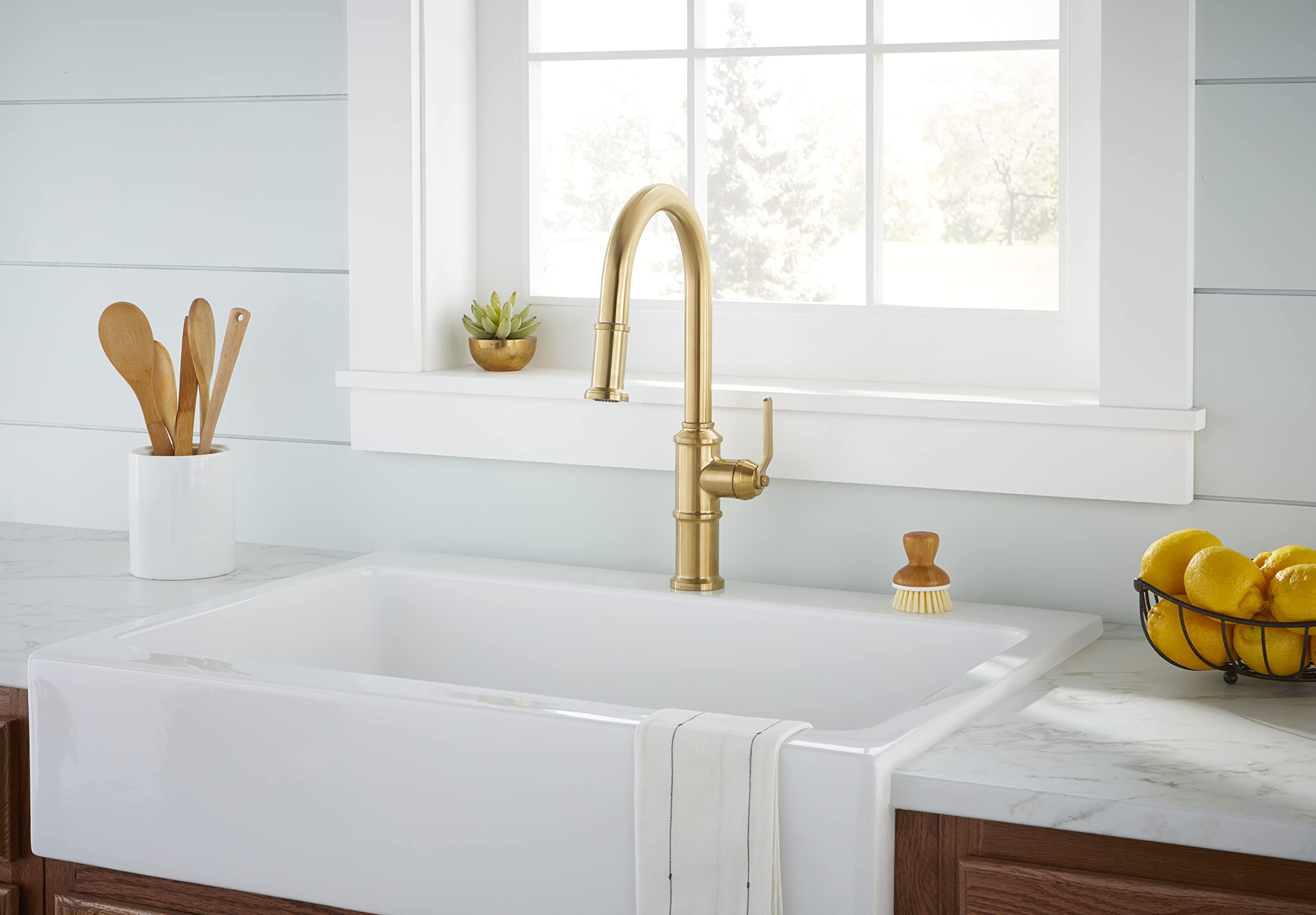 Gerber Kinzie Single Handle Pull-Down Kitchen Faucet in Brushed Bronze (Model D454437BB) - Perfect for Modern Farmhouse & Rustic Style Kitchens