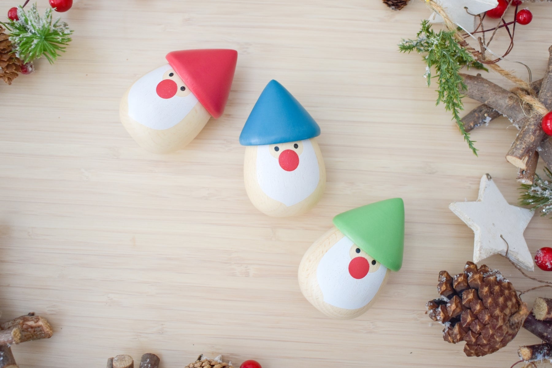 Wooden Santa Egg Maracas - Handcrafted Christmas Musical Shakers for Kids & Adults - Perfect for Holiday Parties, Festive Decor & Family Gatherings