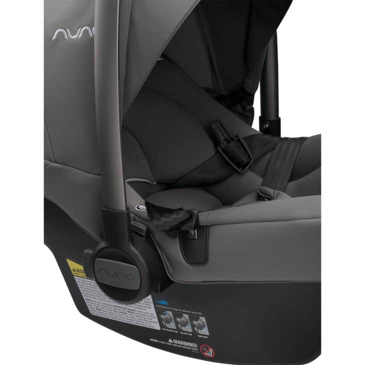 Nuna Pipa Lite R Infant Car Seat with RELX Base - Lightweight & Safe Baby Car Seat for Travel, Newborn to 35 lbs - Perfect for Airplanes, Road Trips & Everyday Use