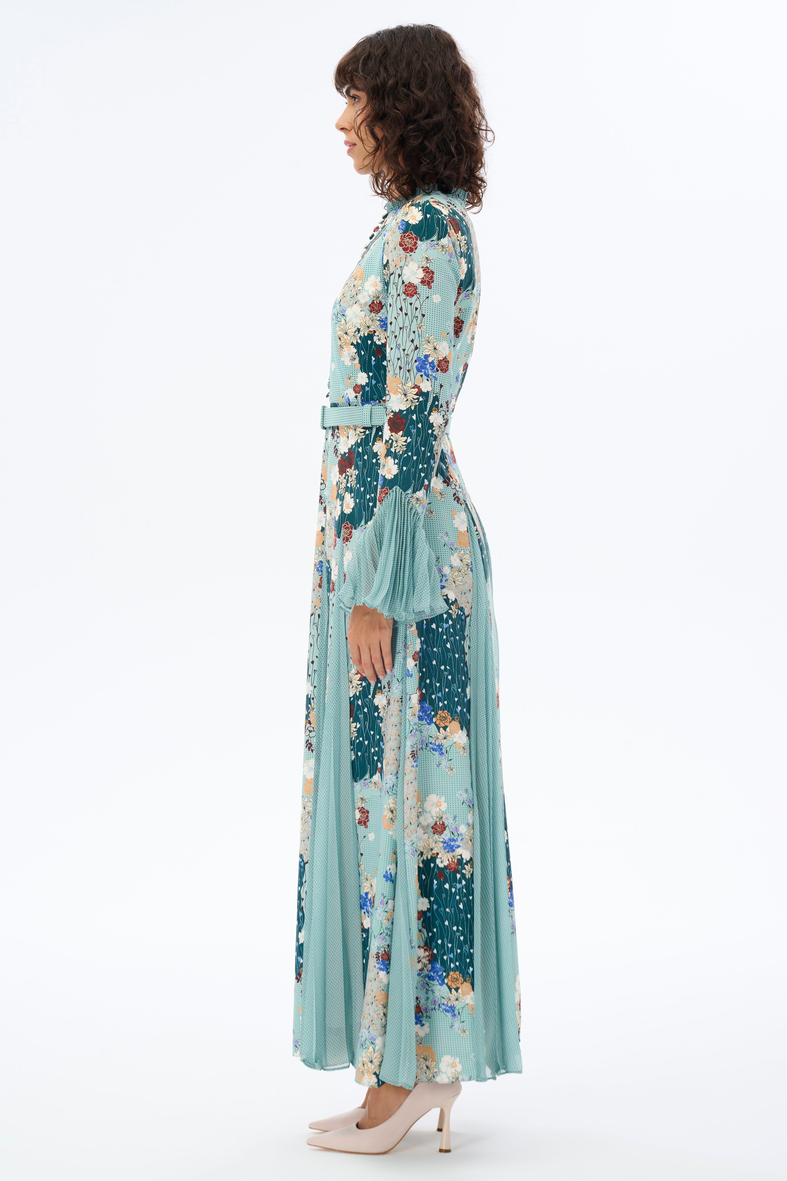 Elegant Pleated Slit Long Maxi Dress for Women - Flowy Formal Gown for Evening Parties, Weddings & Special Occasions