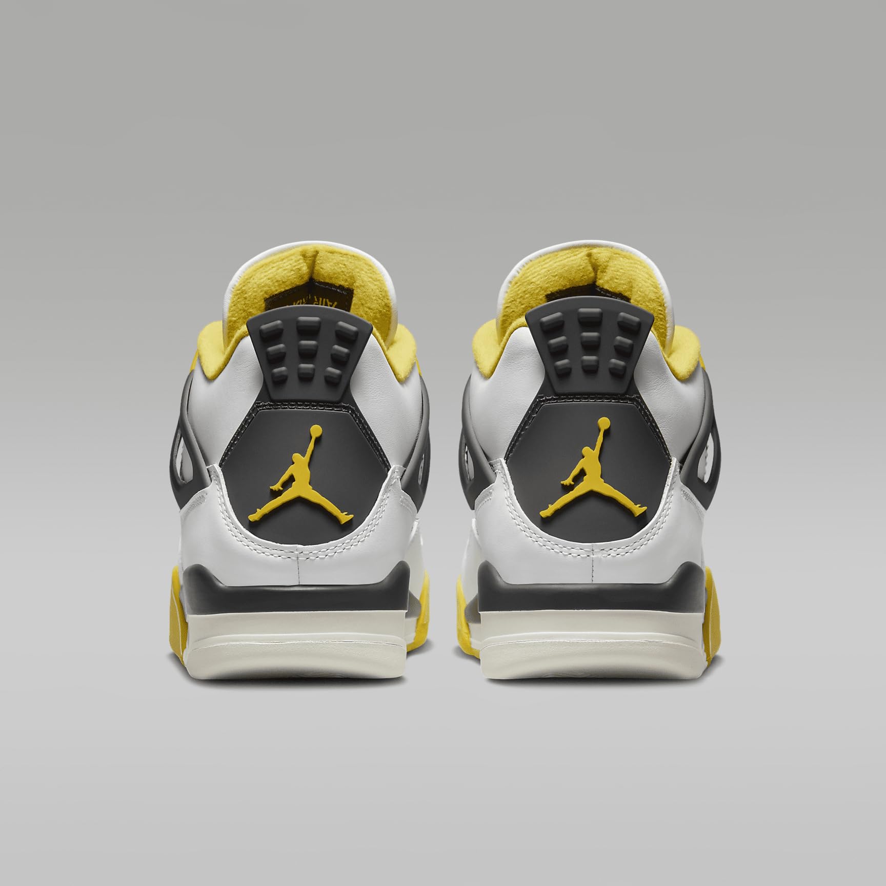 Nike Air Jordan 4 Retro 