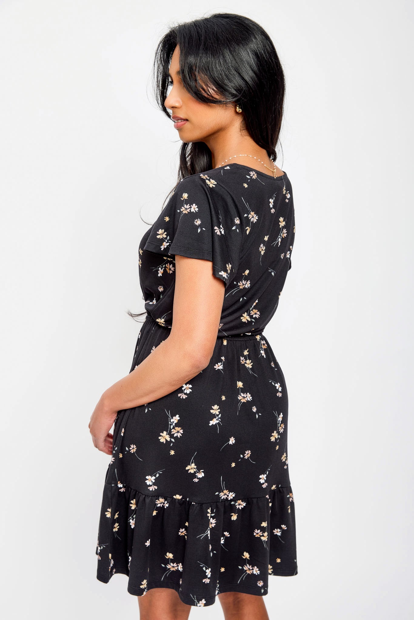 Floral Daisy Print Flutter Sleeve V-Neck Summer Dress for Women | Casual Sundress for Beach, Picnic & Date Night
