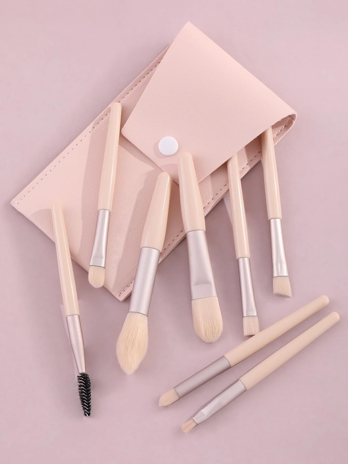 Beautiflame 8-Piece Professional Makeup Brush Set for Foundation, Blush, Eyeshadow, Eyeliner, Lips & Brows | Soft Synthetic Bristles | Travel-Friendly Cosmetic Brush Kit for Flawless Makeup Application at Home or On-the-Go