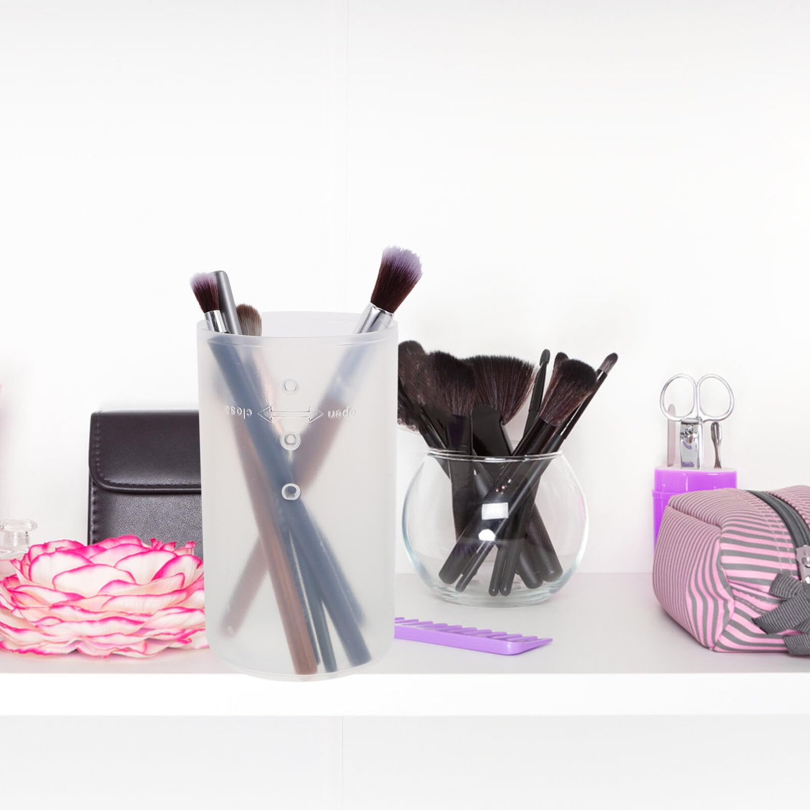 Minkissy 3-Piece Retractable Travel Makeup Brush Holder - Clear Plastic Dustproof Cosmetic Organizer for Makeup Brushes | Perfect for Travel, Home Storage & Professional Makeup Artists