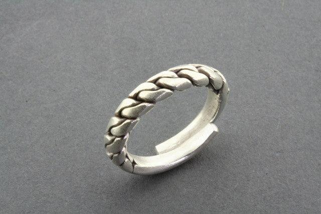 Adjustable Fine Silver Rope Link Ring - Elegant Jewelry for Women, Perfect for Everyday Wear & Special Occasions