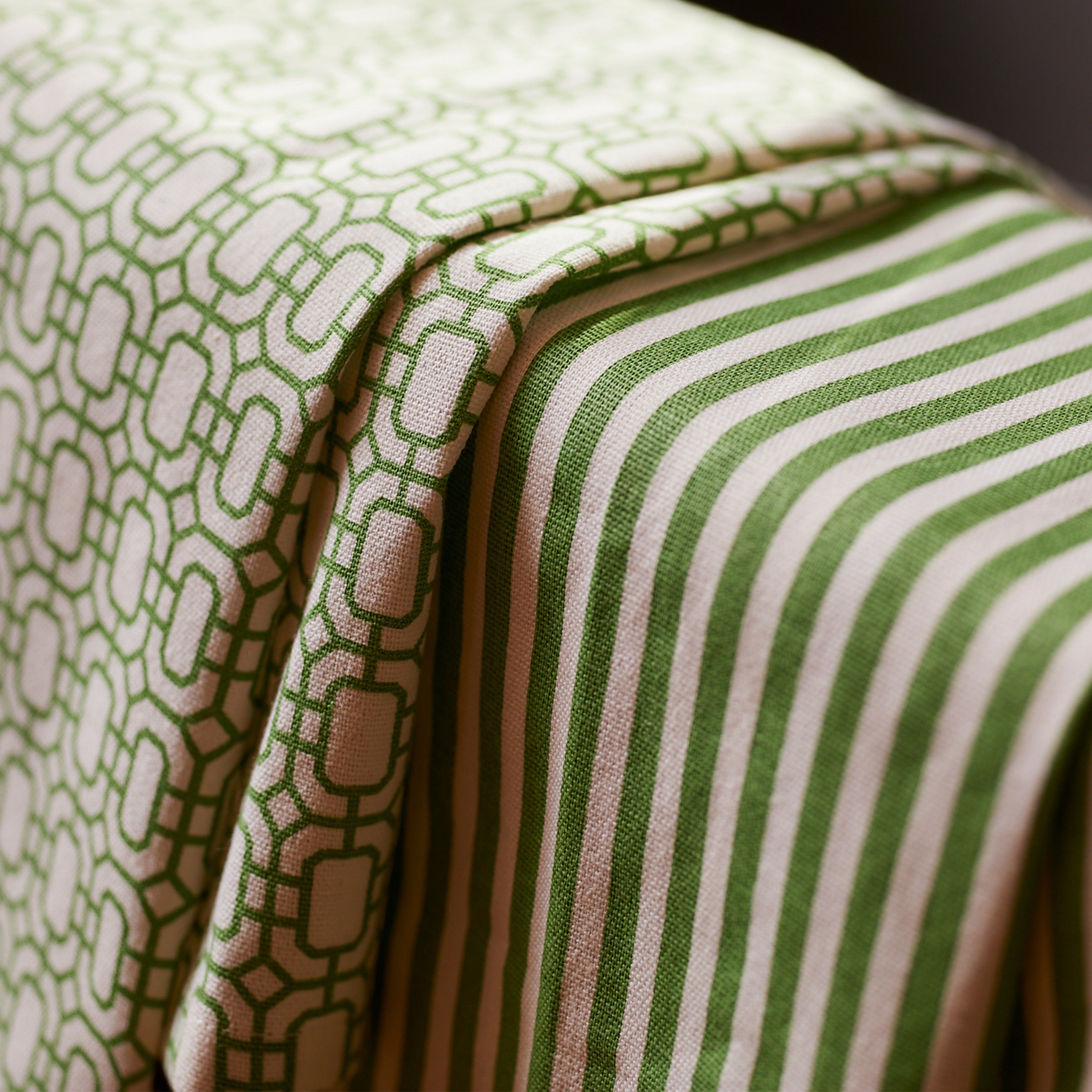 Premium Newport Garden Gate & Pinstripe Verde Cotton Kitchen Towels Set of 2 - Absorbent Dish Towels for Cooking, Baking & Home Decor