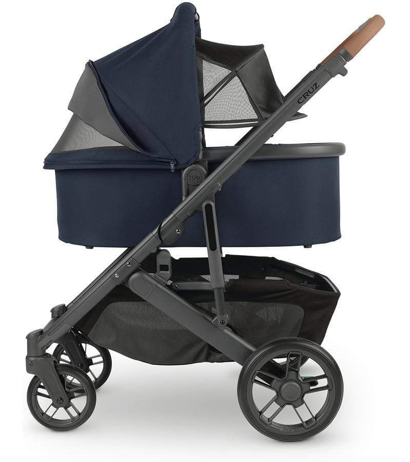 UPPAbaby Universal Bassinet for Newborns - Lightweight, Portable Baby Crib with Breathable Mesh - Perfect for Travel, Nursery & Stroller Compatibility | Safe Sleep Solution for Infants 0-6 Months
