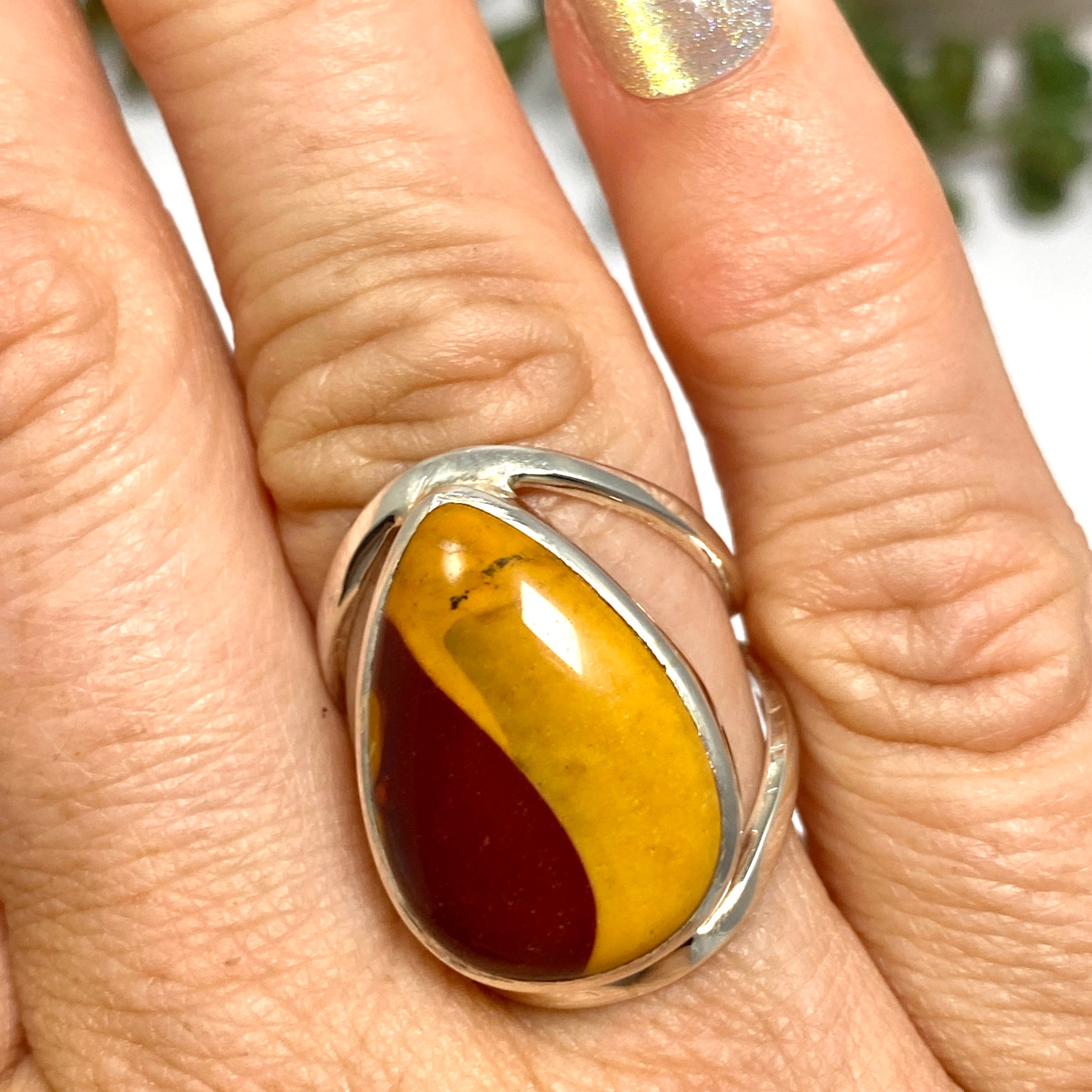 Natural Mookaite Teardrop Cabochon Split Band Ring - Size 7 - KRGJ3386 - Perfect for Boho Jewelry & Spiritual Healing