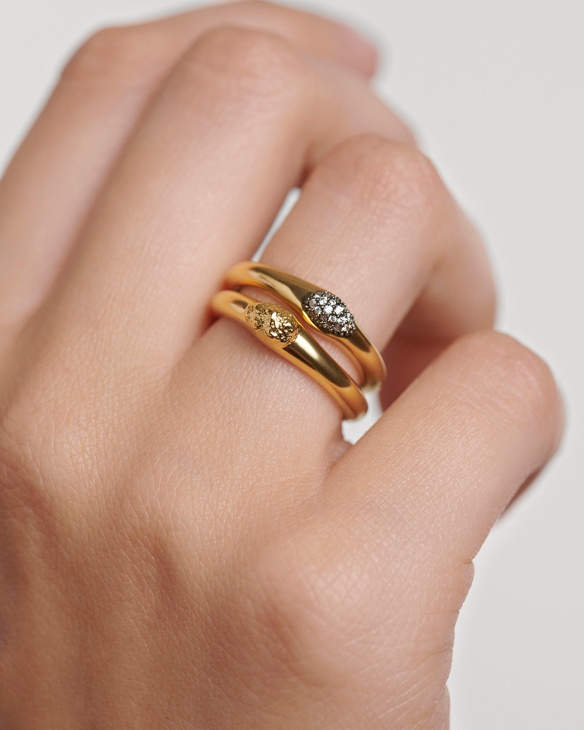GRID 5 The Rocks Ring Set for Women - Elegant Stackable Band Rings, Sterling Silver & Cubic Zirconia, Perfect for Everyday Wear, Gifts & Special Occasions