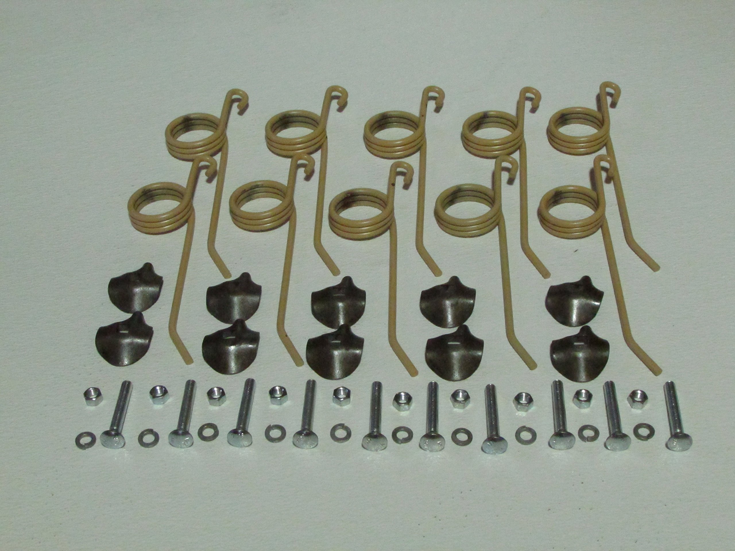 10 Pack Hay Rake Teeth with Mounting Clips & Hardware Kit - Compatible with New Holland 56 55 256 258 Rakes - Durable Replacement Parts for Hay Baling and Field Maintenance