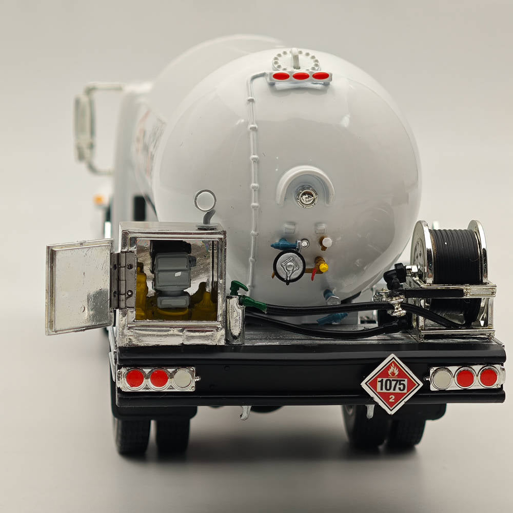 FIRST GEAR 1/34 Scale International DuraStar Propane Truck Diecast Metal Replica Model - White Collectible for Truck Enthusiasts & Display Scenes