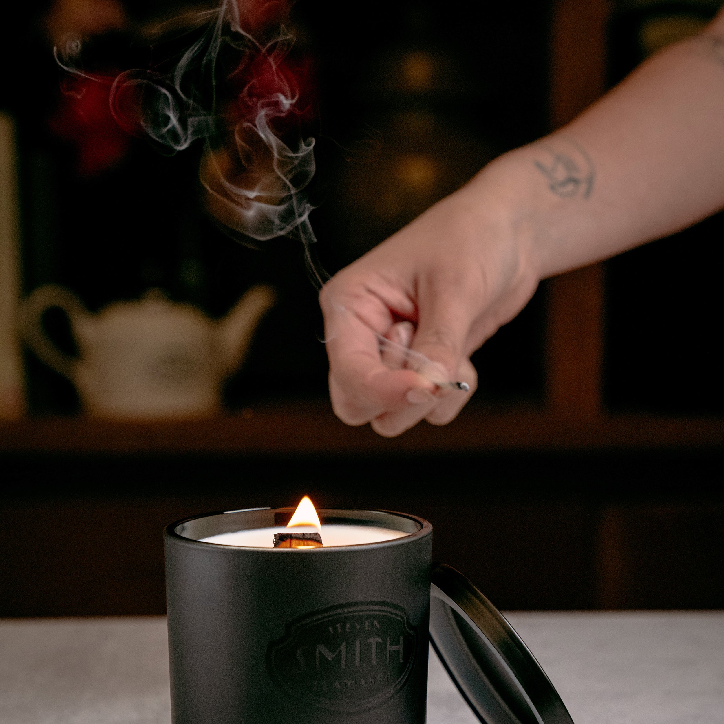 Premium Cedar & Bergamot Scented Soy Wax Candle - Natural Aromatherapy for Relaxation, Stress Relief & Home Decor - Perfect for Living Room, Bedroom & Spa