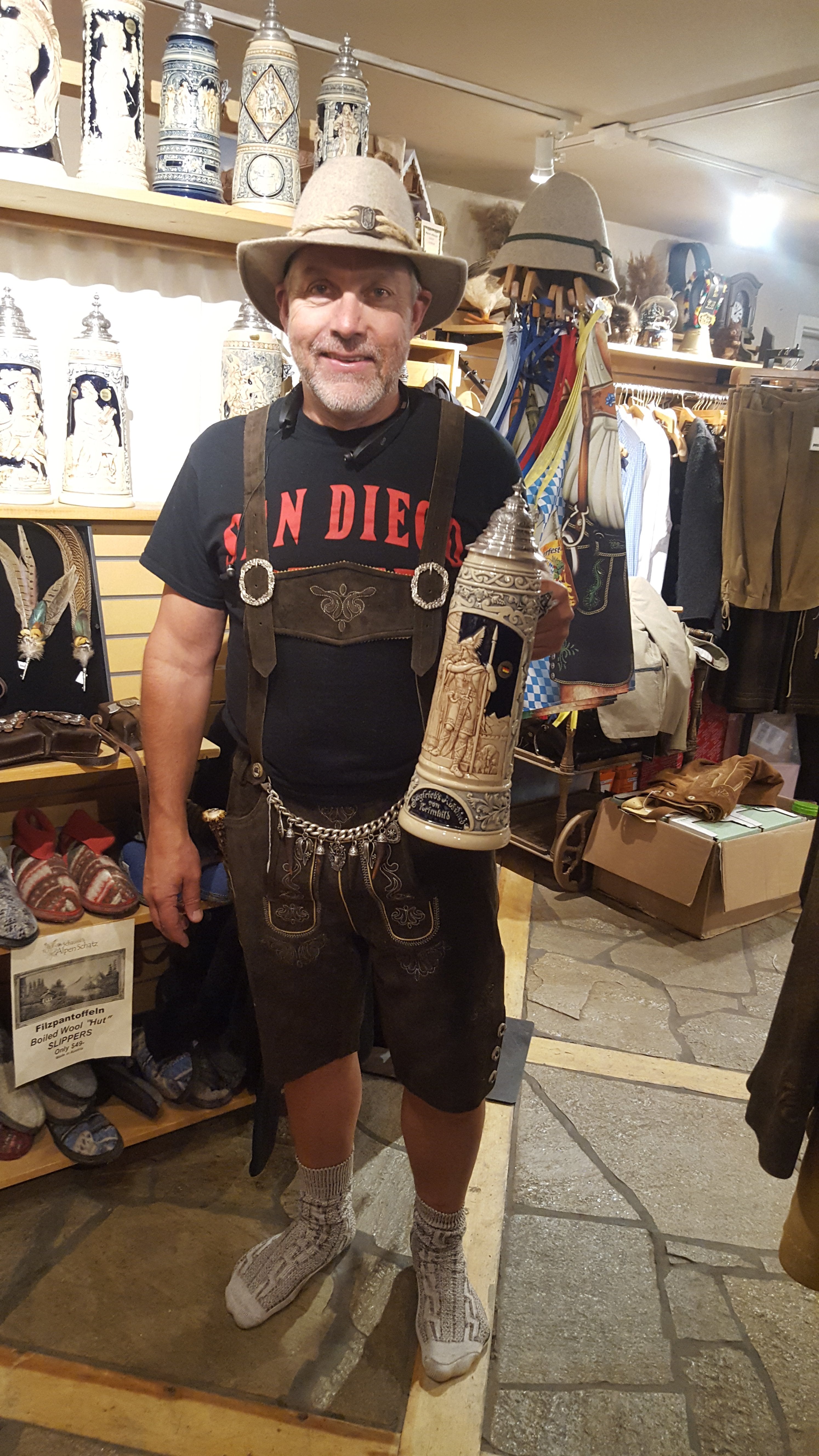 Alpen Schatz™ Men's Lederhosen Shorts - Authentic German Leather Shorts for Oktoberfest & Bavarian Festivals (No Suspenders) - Perfect for Costume Parties, Cultural Events & Beer Celebrations