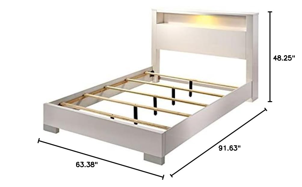 Furniture of America Quaker Contemporary Wood Queen Bed in White - Modern Bedroom Furniture for Home Decor & Relaxation