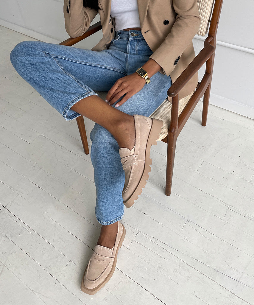 ELIAS WIDE FLATS DUNE SUEDE - Comfortable Women's Loafers for Work & Casual Wear - Slip-On Shoes for Office, Walking & Travel