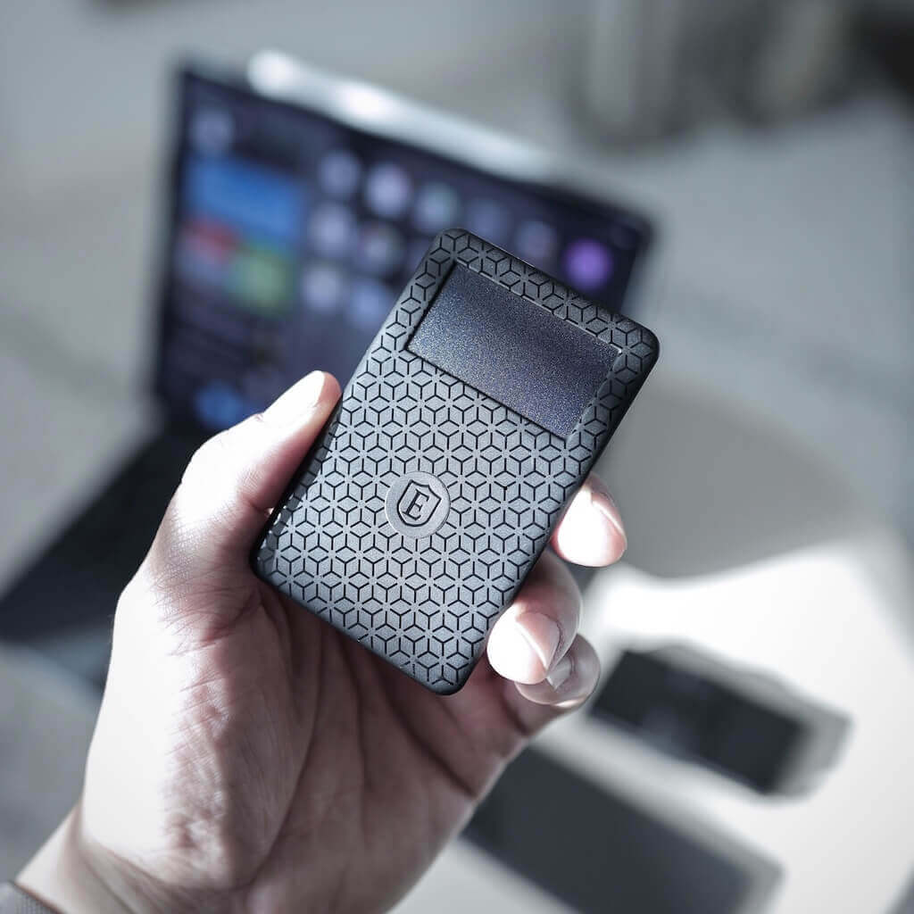 Tracker Card 3.0 - Smart GPS Tracking Device for Wallets & Personal Items | Perfect for Travel, Work & Daily Use