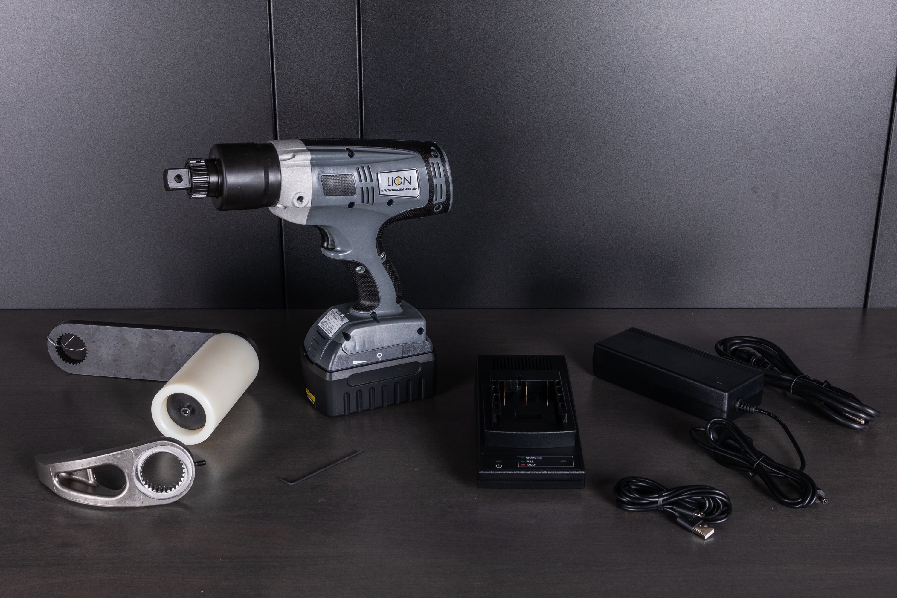 HYTORC Center Lock Torque Gun - High Precision Torque Wrench for Automotive & Industrial Use - Perfect for Wheel Installation, Machinery Maintenance & Construction Projects