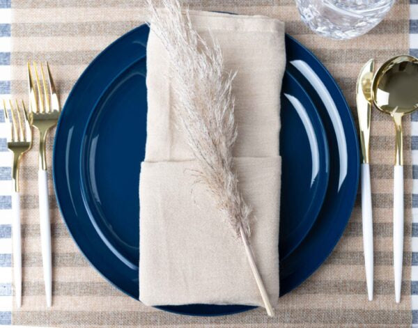 Premium Dark Blue Round Plastic Plates - 10 Pack for Elegant Dining, Parties & Events - Durable & Stylish Dishware for Home, Restaurants & Catering