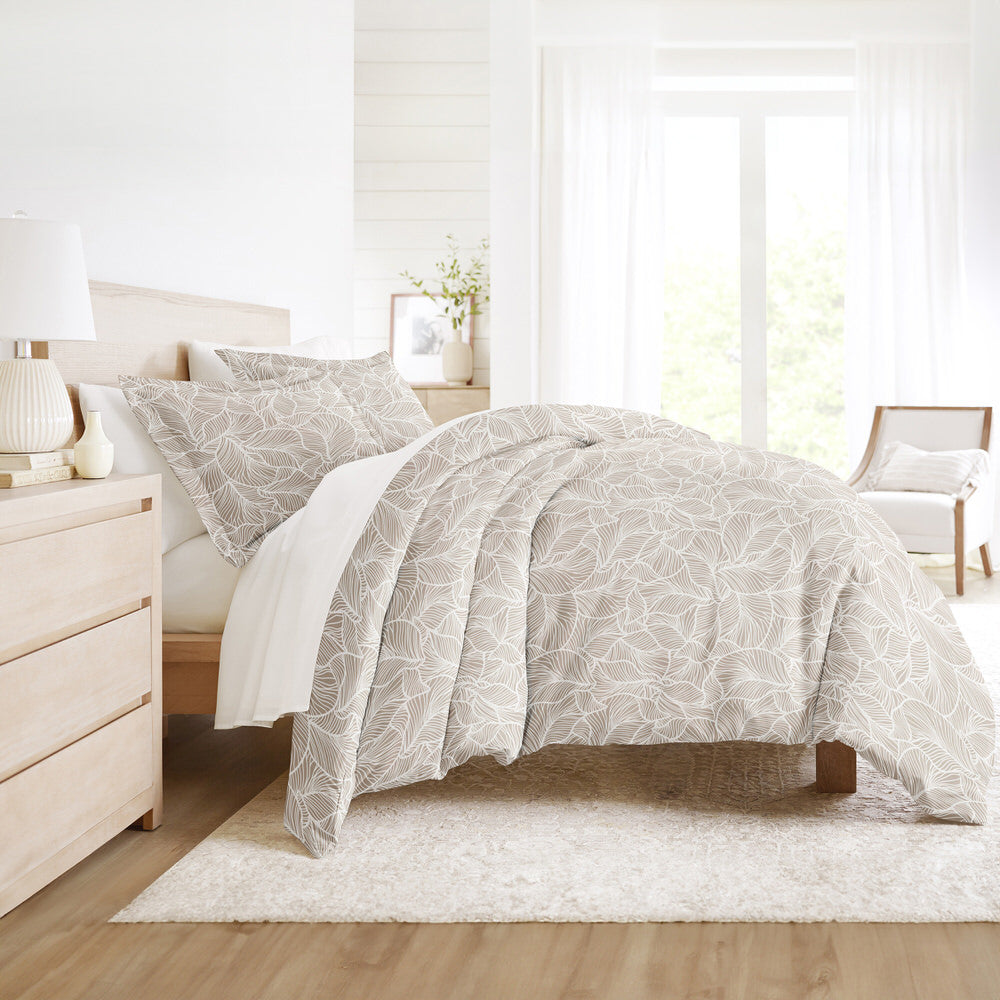 Stylish Linear Leaves Pattern 3-Piece Duvet Cover Set - Queen Size Bedding for Modern Bedrooms | Perfect for Guest Rooms & Master Suites
