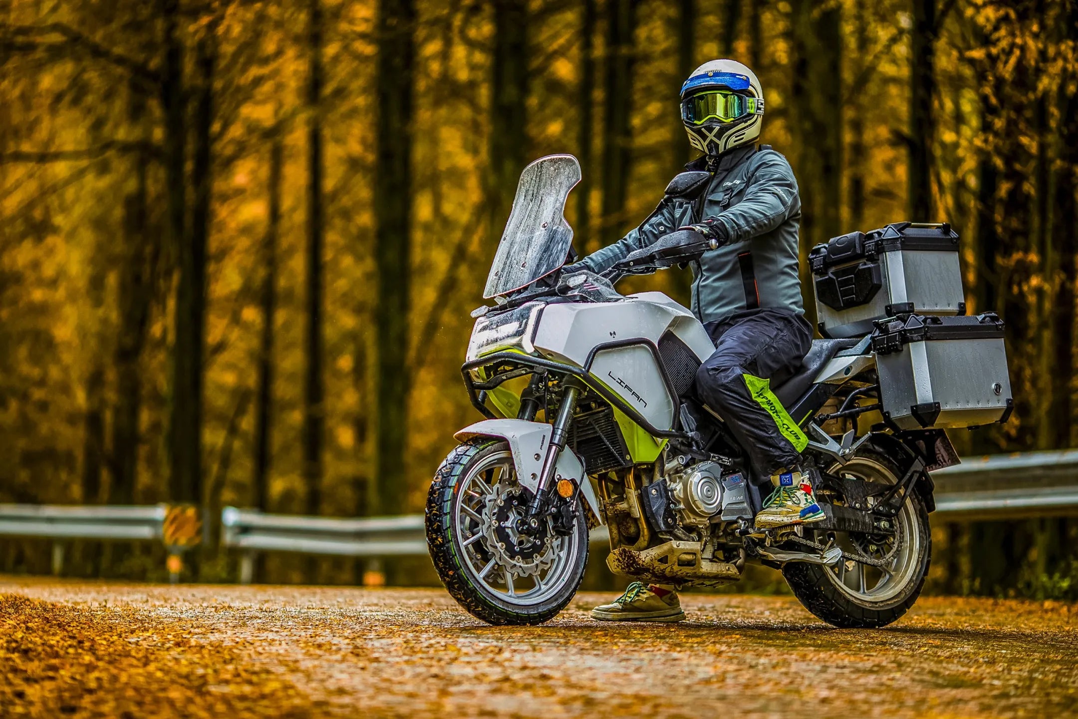 Lifan KPT 400 Adventure Motorcycle - 400cc Fuel Injected 6-Speed Off-Road Bike for Trail Riding & Long-Distance Touring