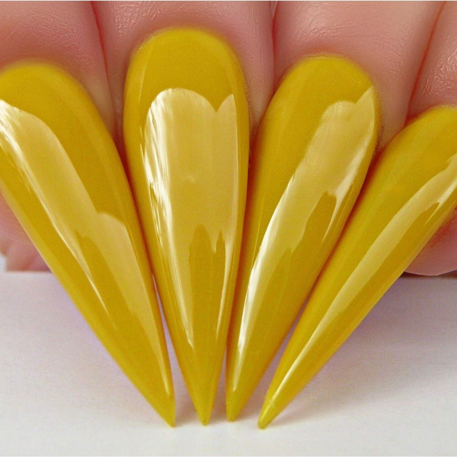 Nail Lacquer N592 The Bees Knees - High Gloss Long Lasting Nail Polish for Women - Perfect for Manicures, Pedicures & Special Occasions