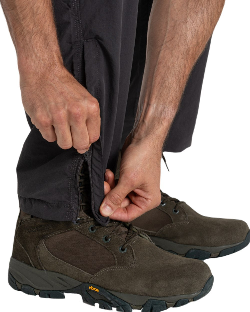 Craghoppers Men's NosiLife Convertible Cargo Pants III - Lightweight Quick-Dry Travel & Hiking Trousers for Outdoor Adventures
