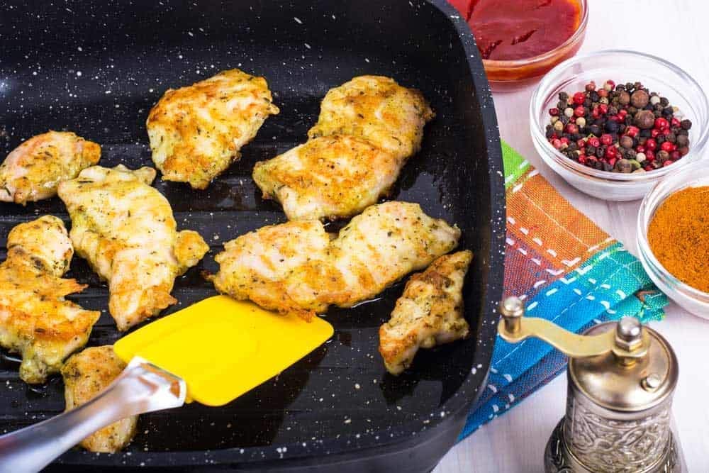 Premium Silicone Non-Stick Spatula & Oil Brush Set - Reusable Kitchen Cooking Tools (2-Piece, Multicolor) - Perfect for Baking, Grilling & Sauteing