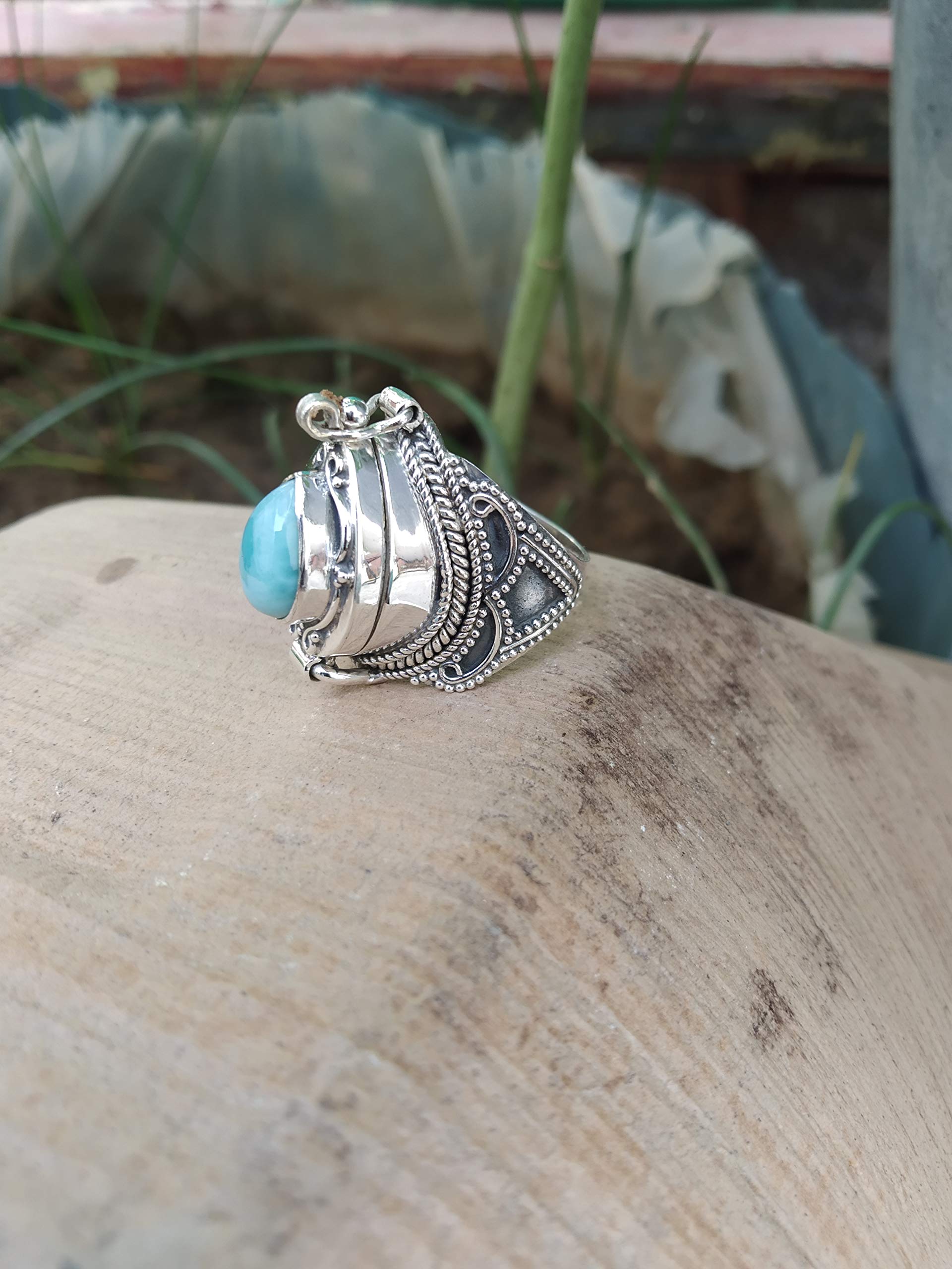 Larimar Poison Ring - Handmade 925 Sterling Silver Vintage Style Openable Secret Box Ring | Unique Mother's Day Gift for Women & Men | Perfect for Jewelry Collections, Special Occasions & Surprise Gifts