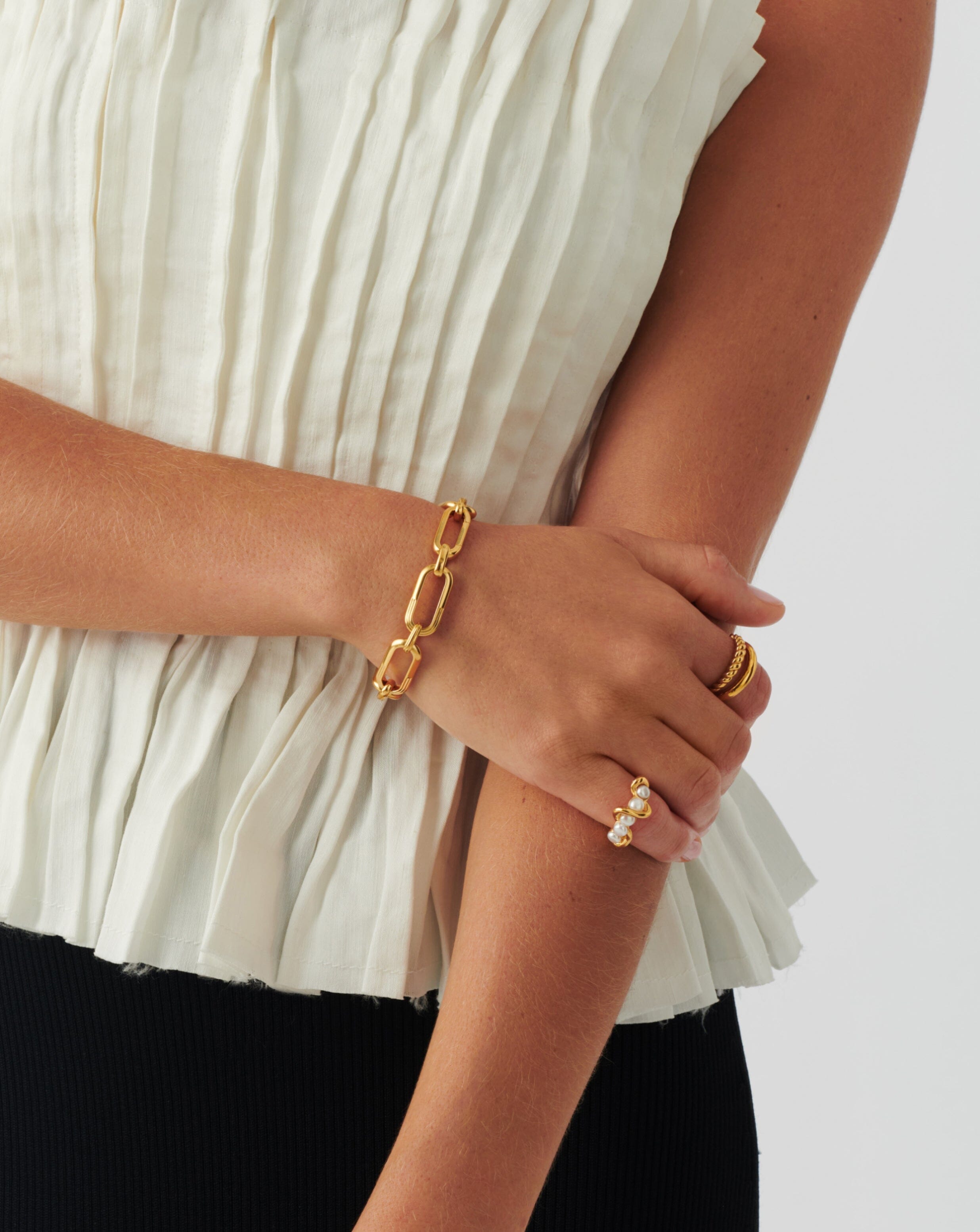 Zenyu Link Chunky Chain Bracelet for Women - 18k Gold Plated Adjustable Bangle | Elegant Layering Jewelry for Daily Wear, Parties & Gifts