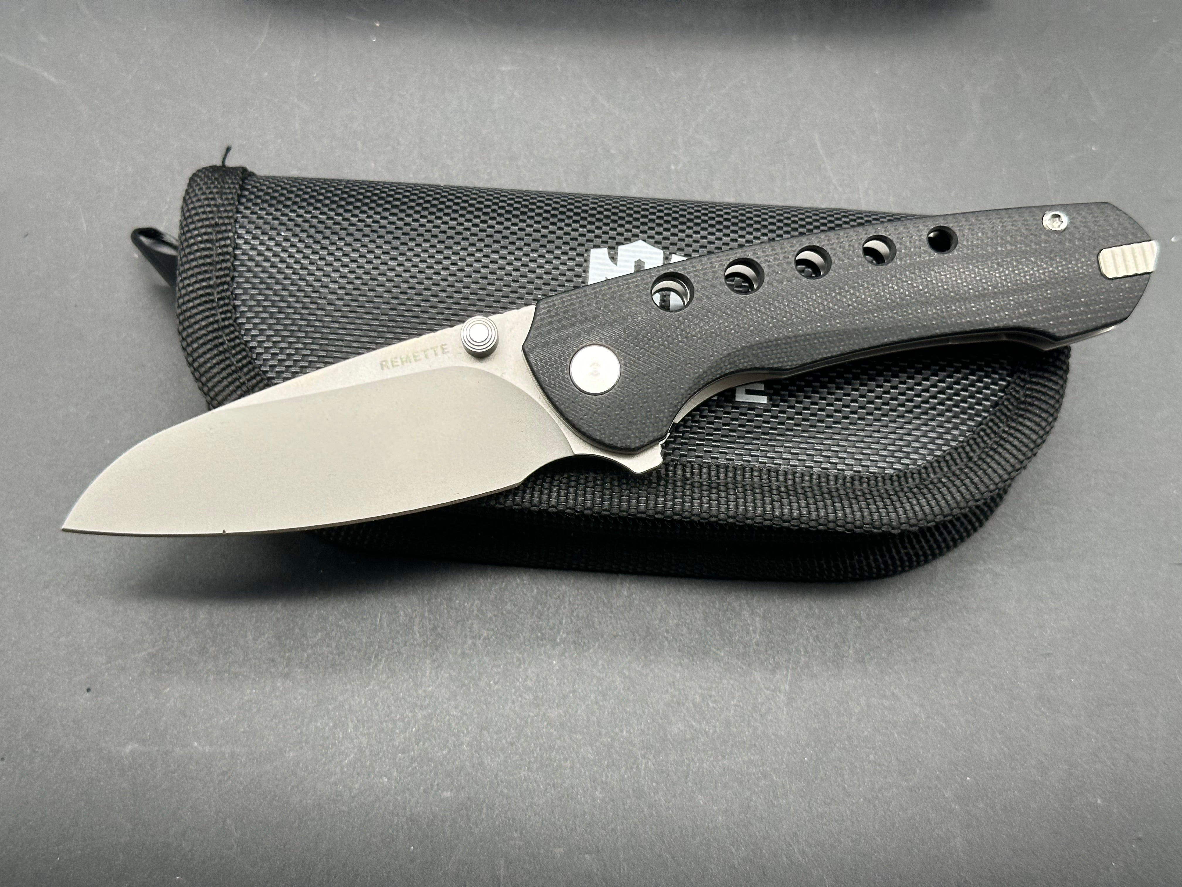 REMETTE BEE Folding Pocket Knife - Black G10 Handle, 14C28N Steel Drop Point Blade, Plain Edge with Sandblast Finish - EDC, Camping, Hiking & Outdoor Survival Tool