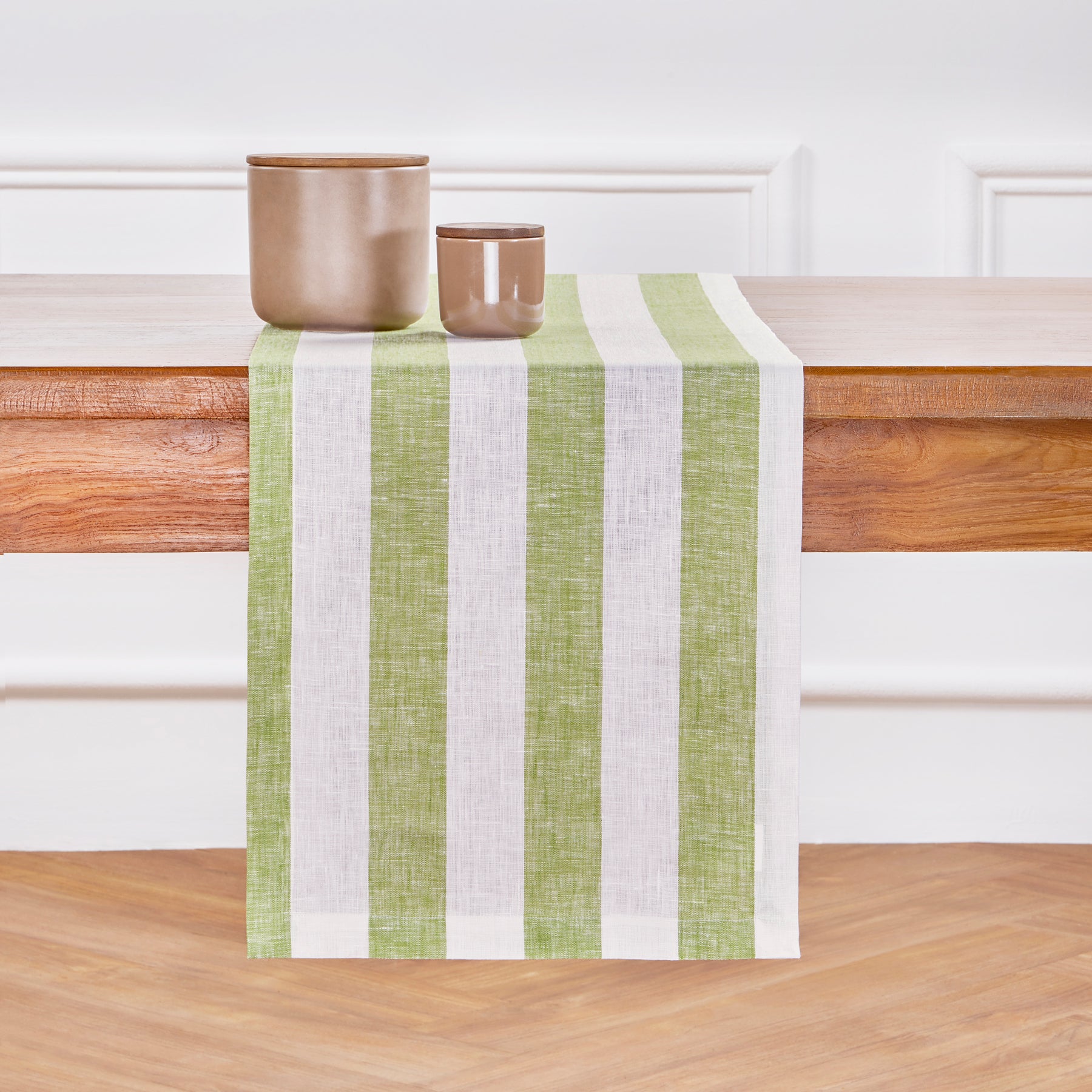 Stylish Cabana Stripe Table Runner - Cotton Decorative Dining Table Cover for Summer Parties, Beach Weddings & Outdoor Entertaining