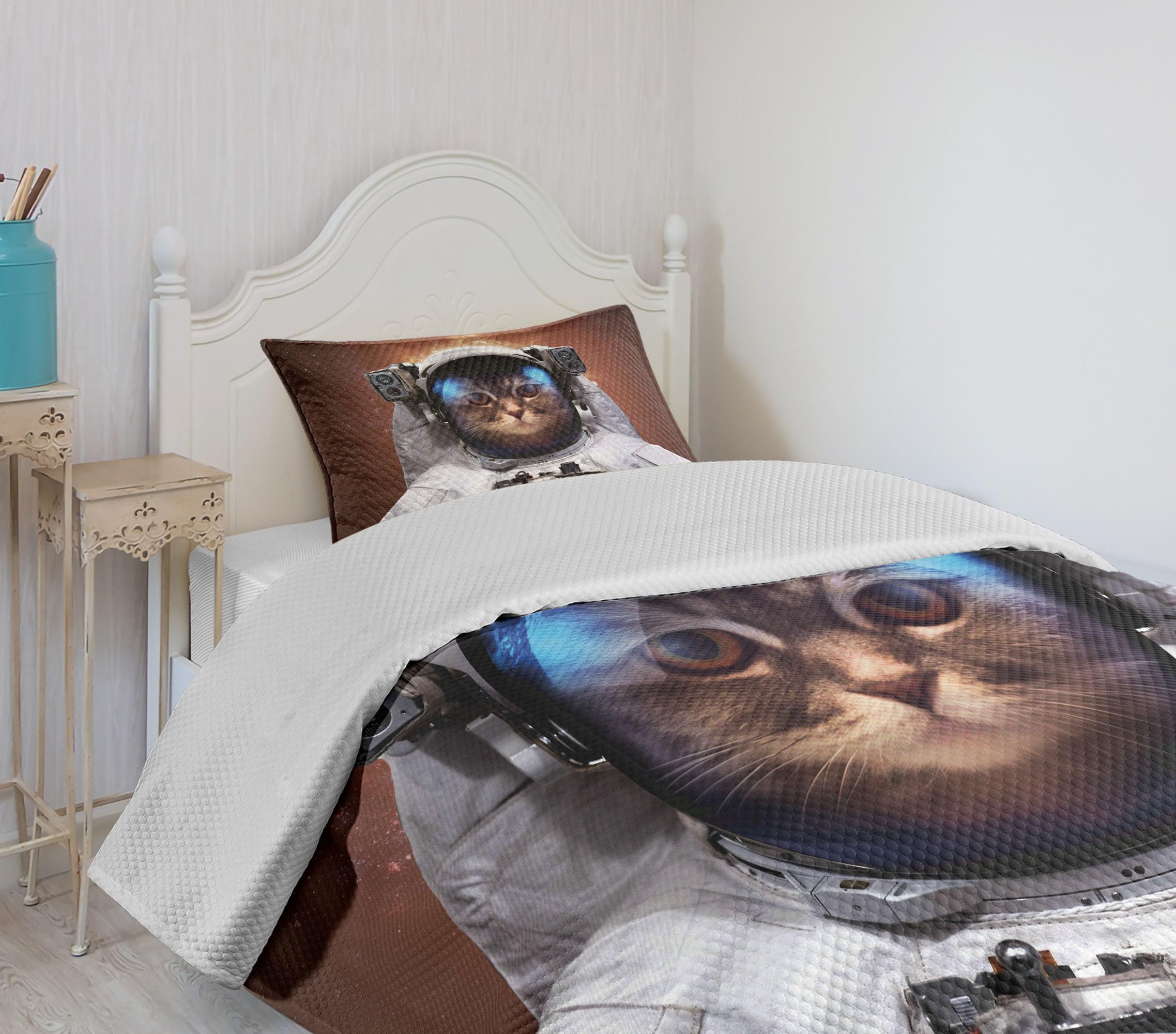 Ambesonne Space Cat Bedspread Set - Astronaut Cat with Milky Way Design, 3-Piece Twin Size Bedding Set with 2 Pillow Shams (White & Pale Caramel) - Perfect for Kids' Rooms, Space-Themed Bedrooms & Cat Lovers