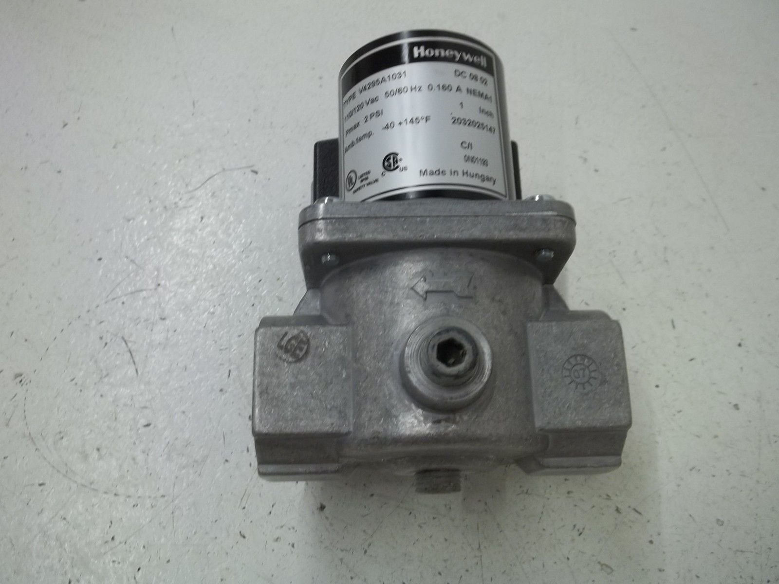Honeywell V4295A1031 1 Inch Solenoid Gas Valve - 790 CFH Flow Rate for Furnaces, Boilers & Water Heaters | Natural Gas & LP Compatible