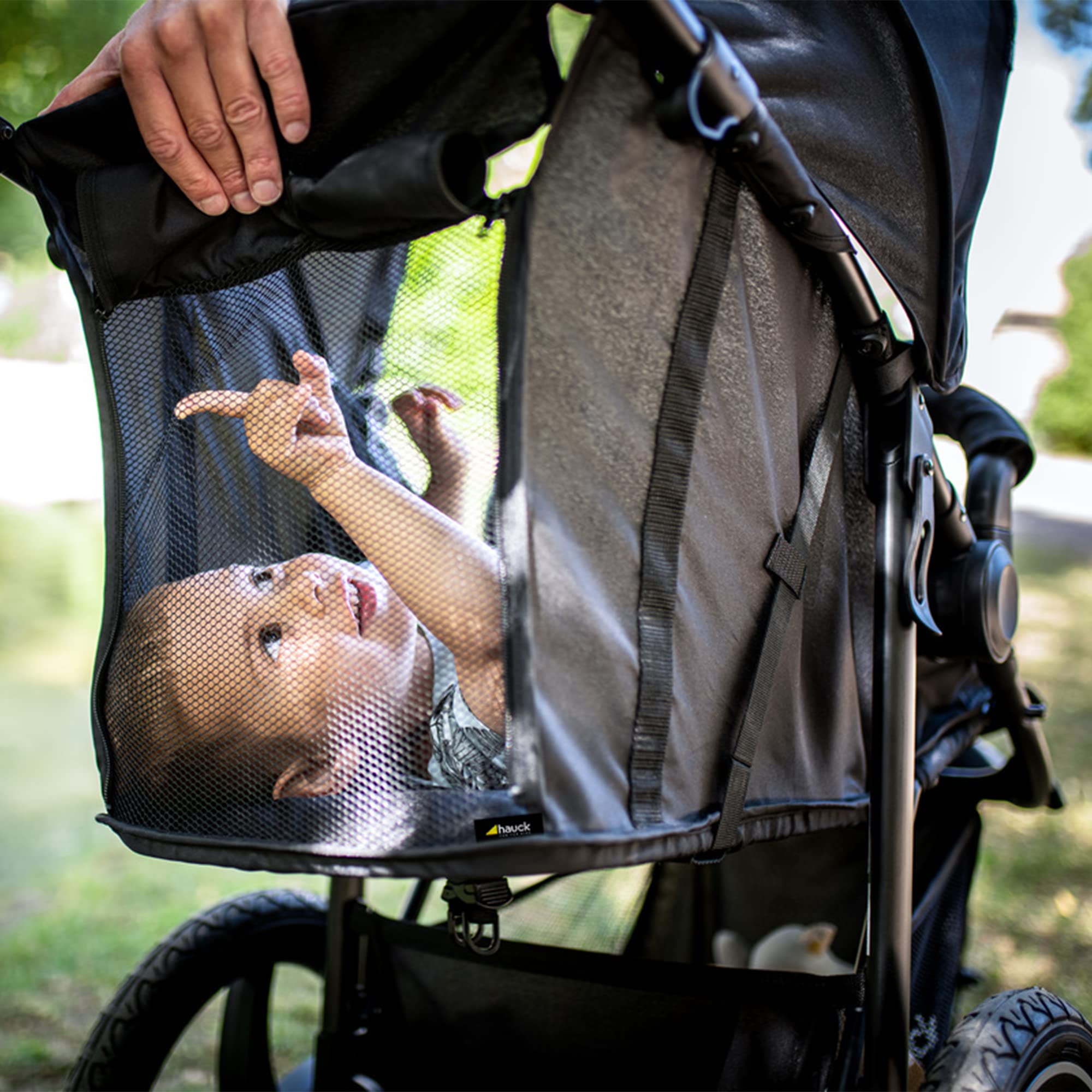 Hauck Runner 2 All-Terrain Jogging Stroller for Baby & Toddler - Lightweight Running Stroller with Shock Absorption (Black) - Perfect for Outdoor Adventures, Park Runs & Active Parents
