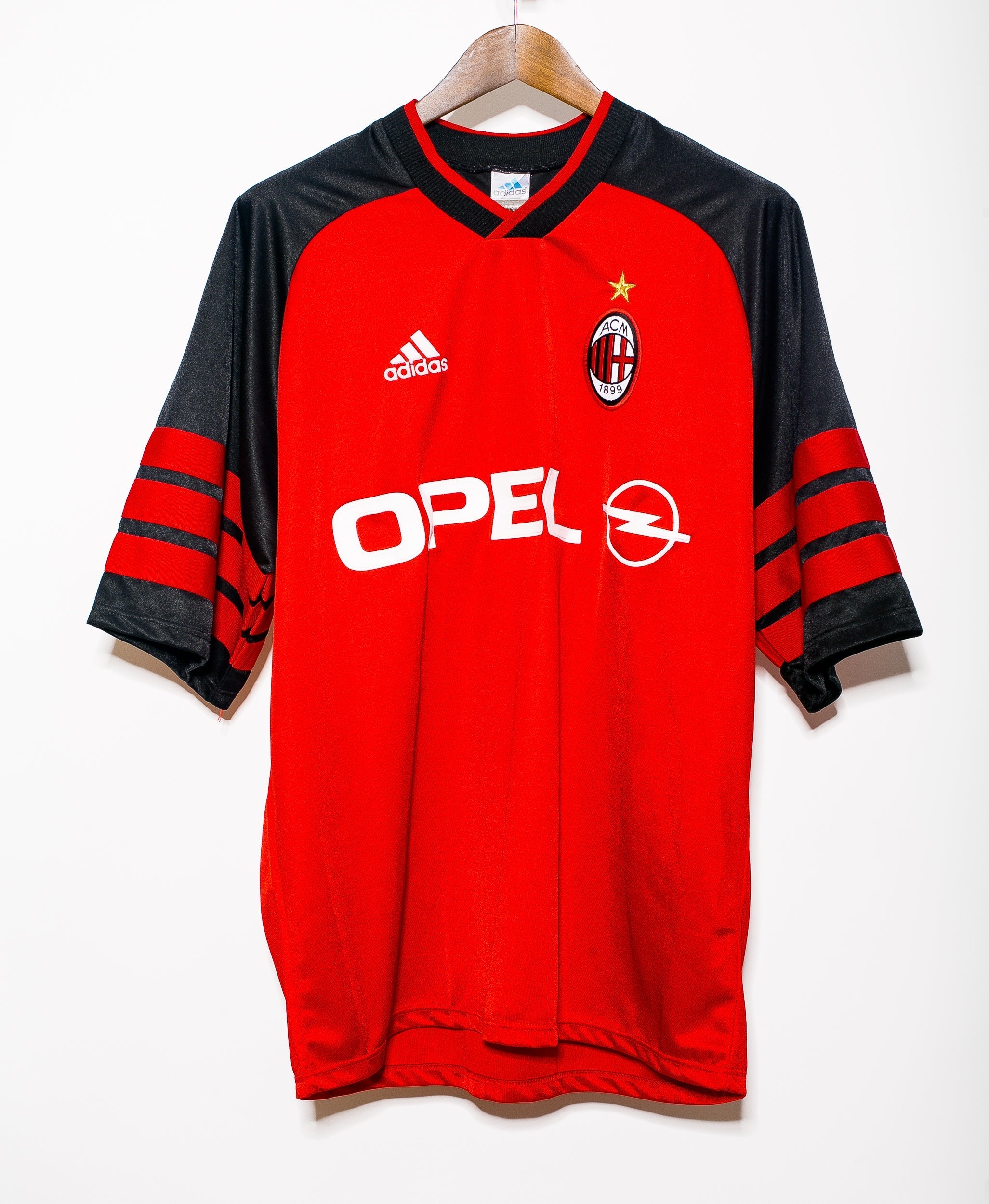 1998 AC Milan Training Kit - Vintage Soccer Jersey XL - Perfect for Fans, Collectors & Retro Sports Enthusiasts - Great for Gifts, Game Days & Memorabilia Display