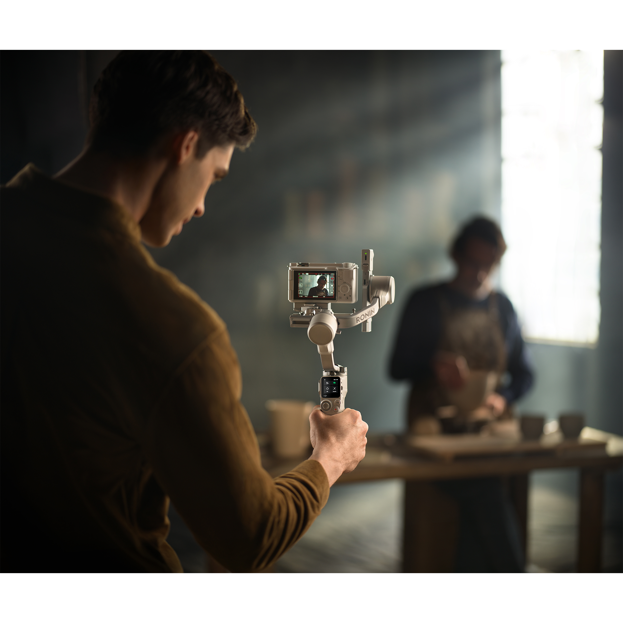 DJI RS 4 Mini Combo Gimbal Stabilizer for Mirrorless Cameras - 3-Axis Handheld Stabilizer with Quick Release, Lightweight Design for Vlogging, Travel & Content Creation
