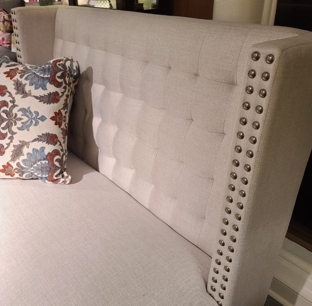 Luxury High Back Tufted Bench - Upholstered Accent Seat with Button Tufting for Living Room, Bedroom or Entryway - Elegant Home Decor Furniture for Comfortable Seating