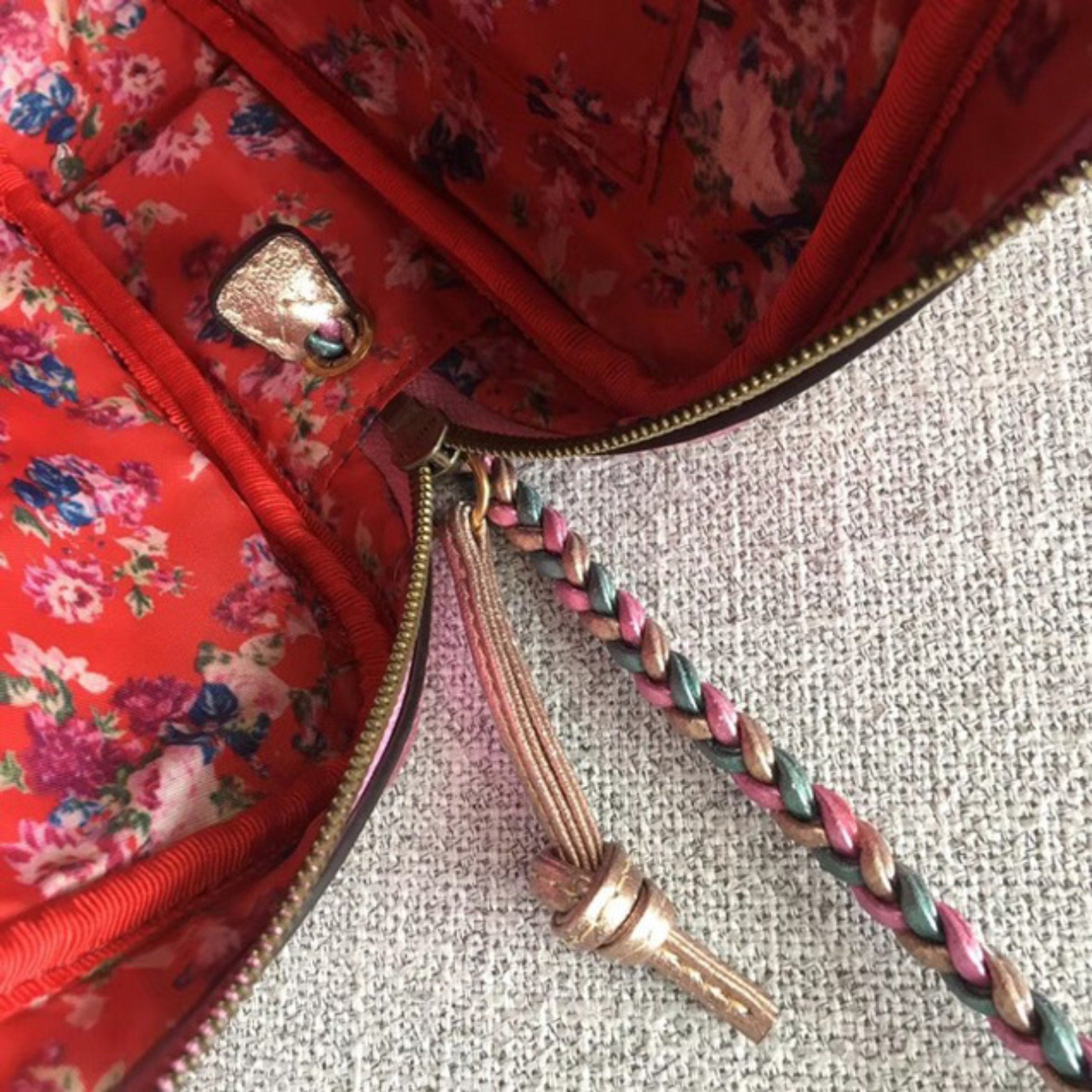 Gucci Small Laminated Leather Shoulder Bag for Women - Blue & Pink Crossbody Purse, Perfect for Work, Travel & Evening Out