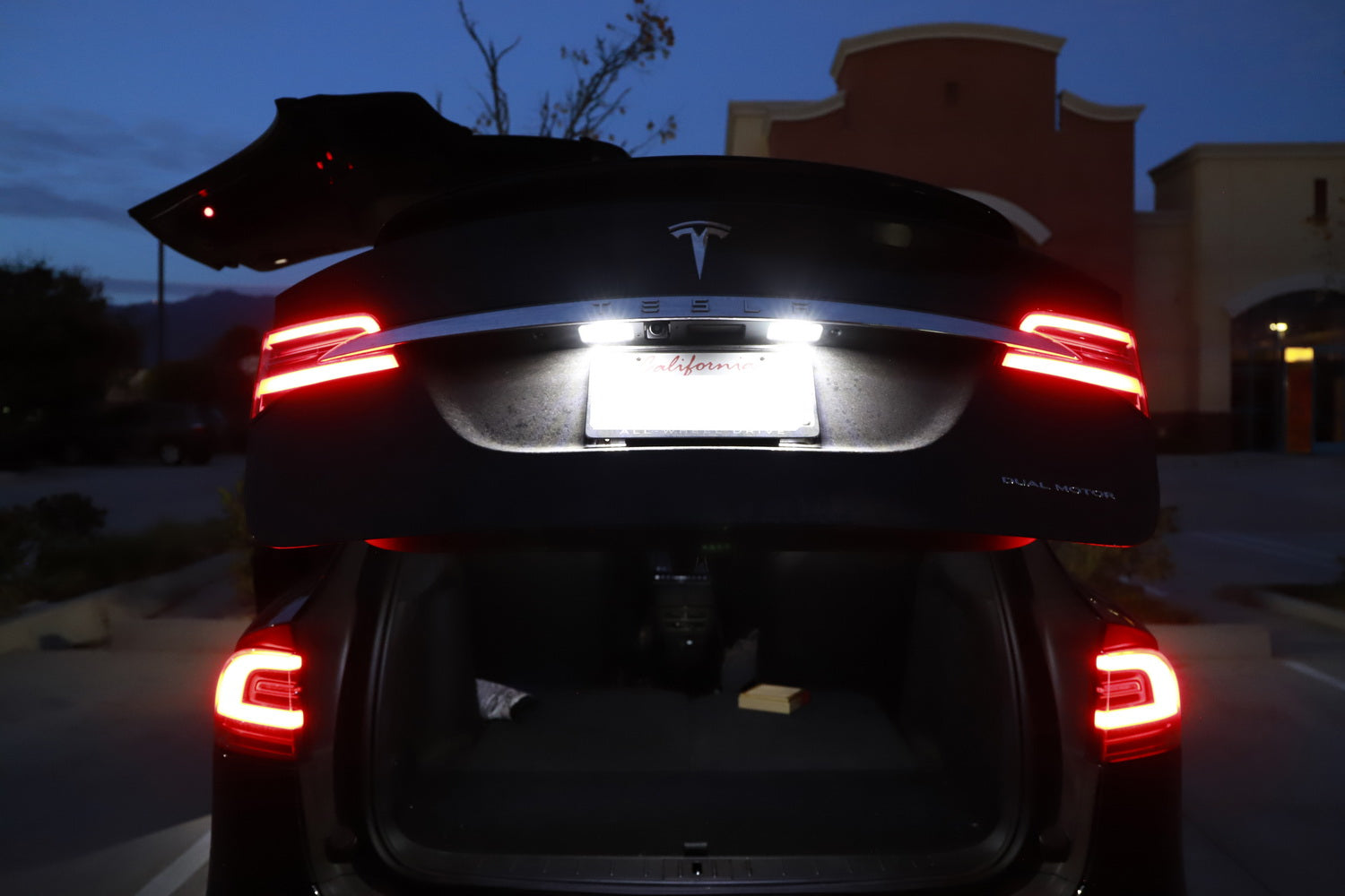 18 SMD Full LED License Plate Light Kit for 2016+ Tesla Model X & 2017+ Model S - Bright White Super Bright Replacement Bulbs for Enhanced Night Visibility & Style Upgrade
