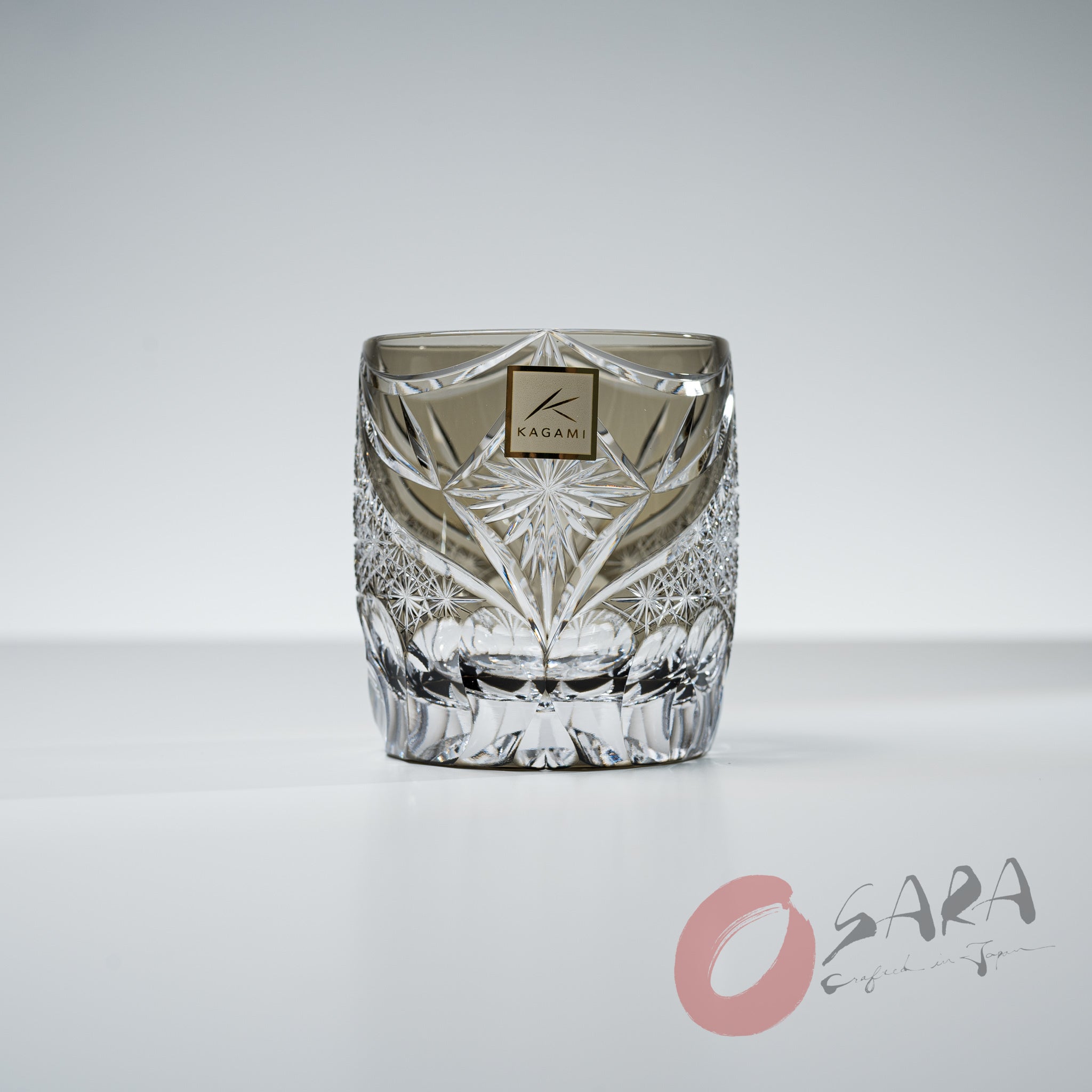 Premium KAGAMI Crystal Multilayer Colored Sake Glass Set - Keiunkai Collection - Elegant Japanese Drinking Cups for Sake, Cocktails & Special Occasions