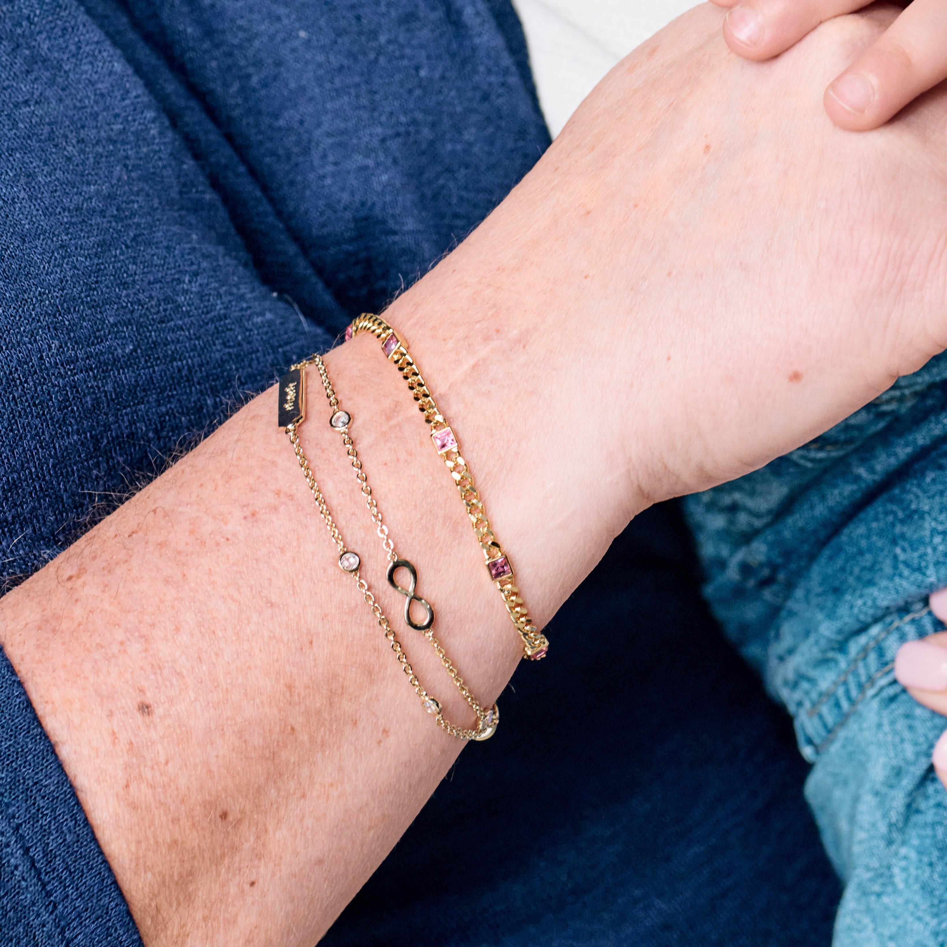 Adjustable Mom Infinity Chain Bracelet - Elegant Jewelry Gift for Women, Mothers Day, Anniversary & Special Occasions