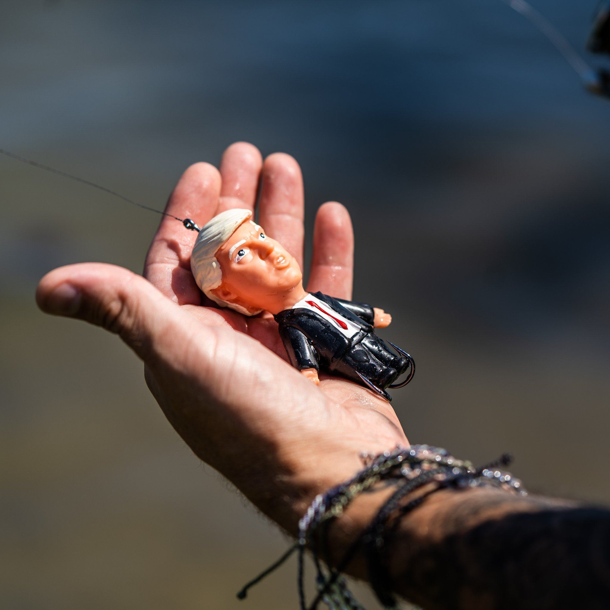 Premium Trump Topwater Fishing Lure - Realistic Bait for Bass, Pike & Walleye - Perfect for Freshwater & Saltwater Fishing Adventures