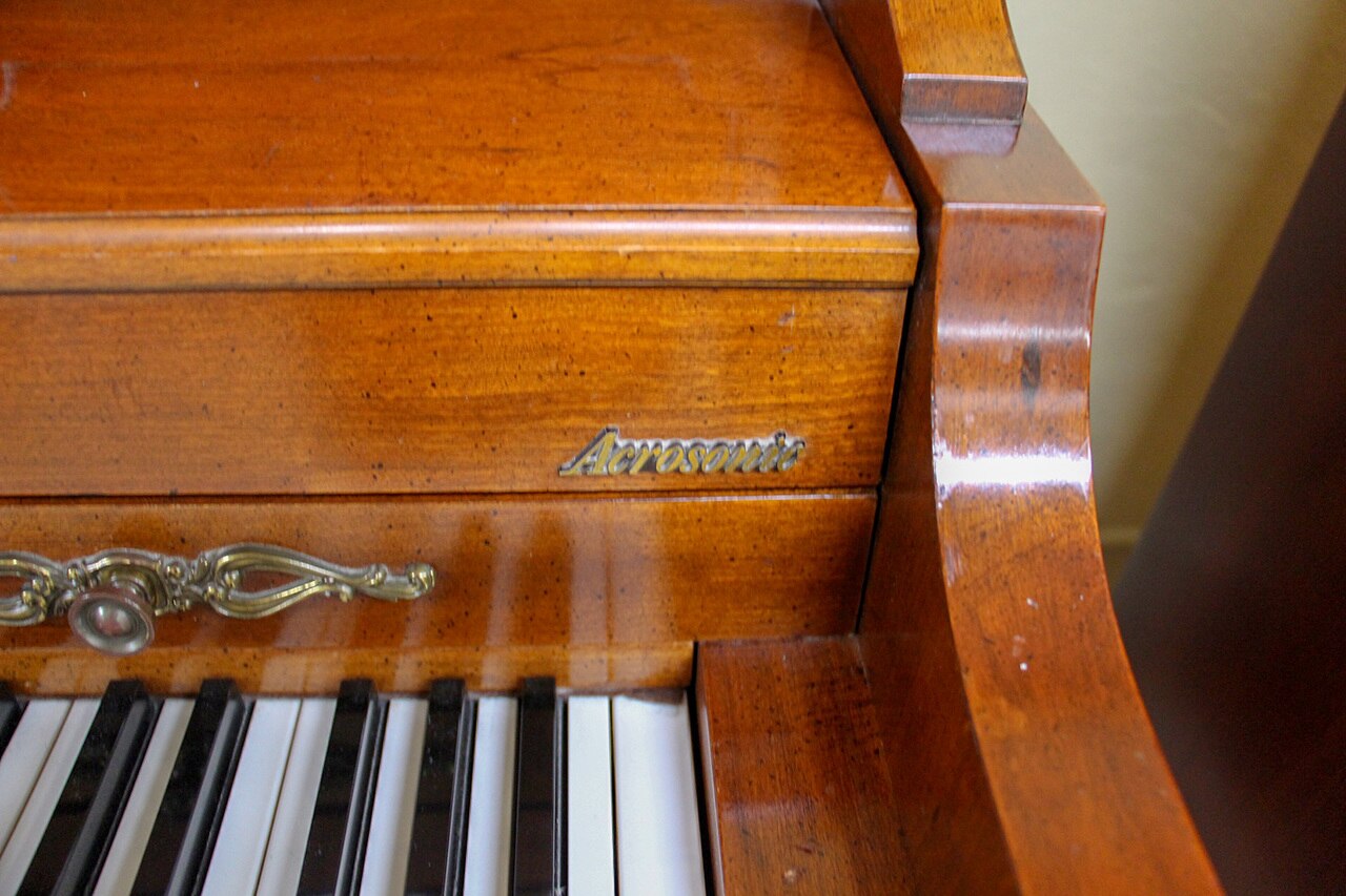 Baldwin 4026 Console Upright Piano - 48