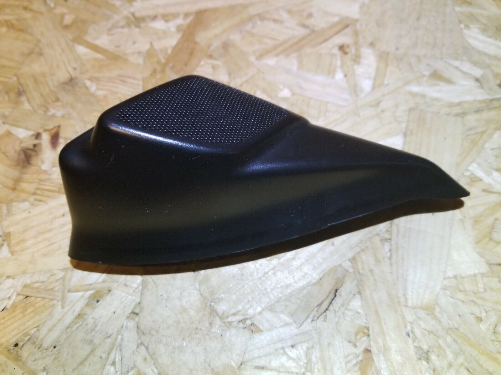05-07 Volvo S40 Front Left Driver Door Tweeter Trim Cover - OEM Replacement Part - Perfect for Car Audio Upgrades & Interior Restoration