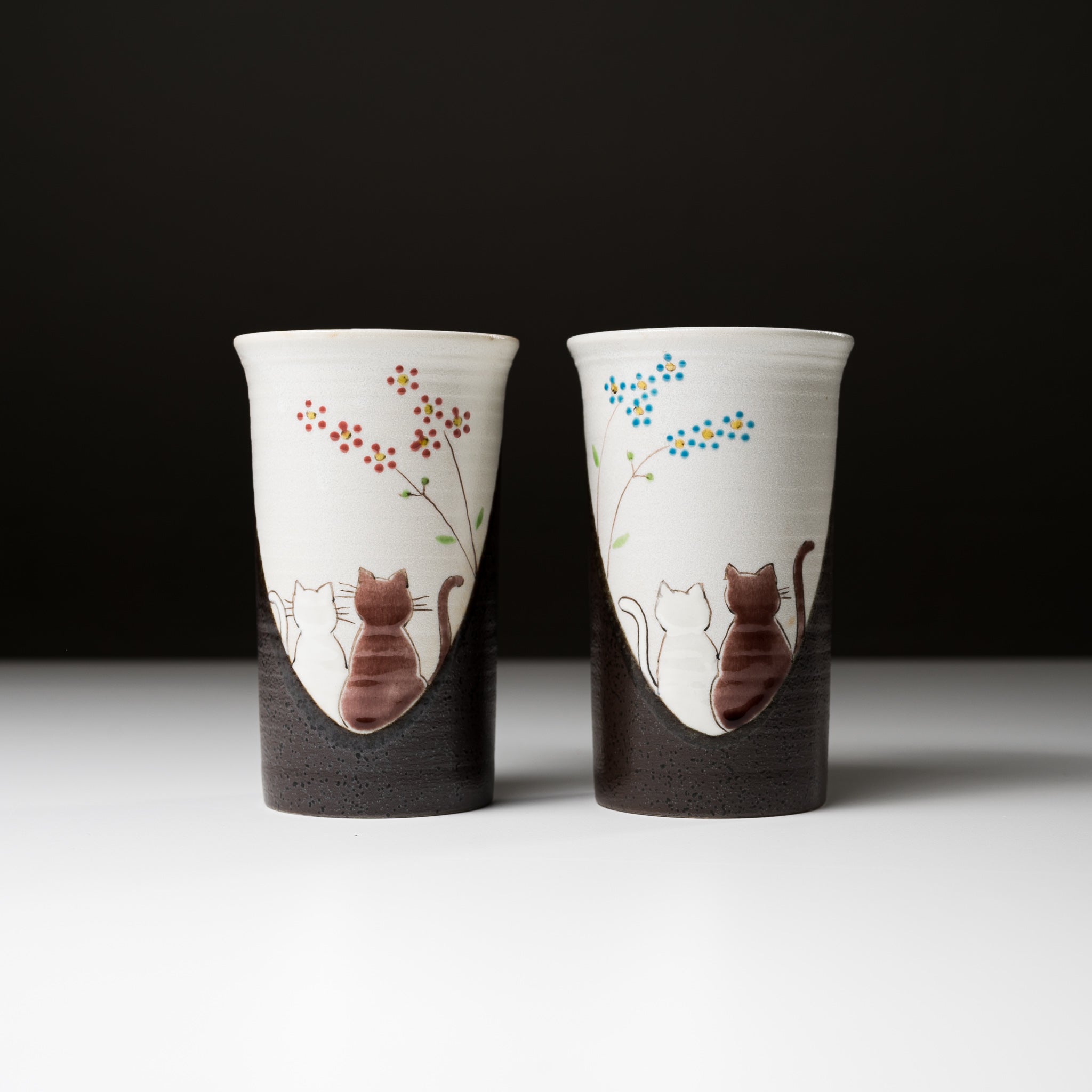 Kutani Ware Pair Tall Yunomi Tea Cup - Twilight Cat Design | Japanese Traditional Ceramic Tea Cups for Matcha & Green Tea | Perfect for Tea Ceremonies & Home Decor