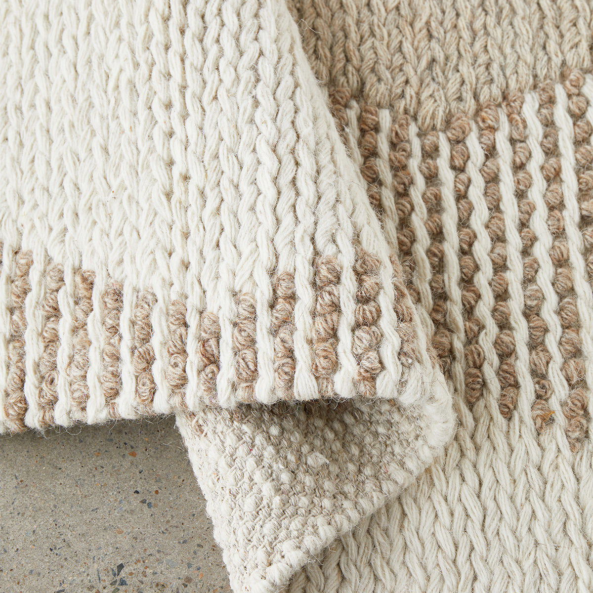 Avalon Shelly Rug - Soft Bohemian Area Rug for Living Room, Bedroom, Dining Room - Non-Slip Comfortable Floor Mat for Home Decor