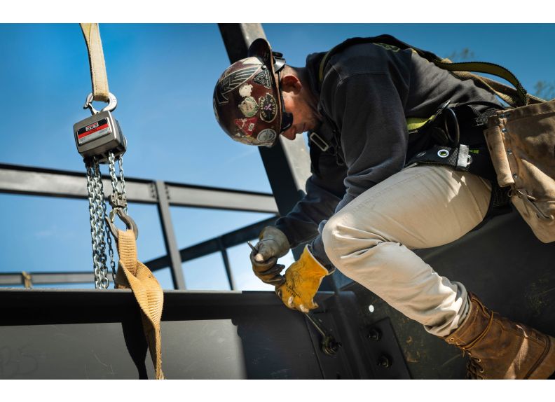 1 Ton Aluminum Hand Chain Hoist with 10ft Lift Capacity | AL100 100 10 | Heavy Duty Lifting for Construction, Warehouses & Industrial Use