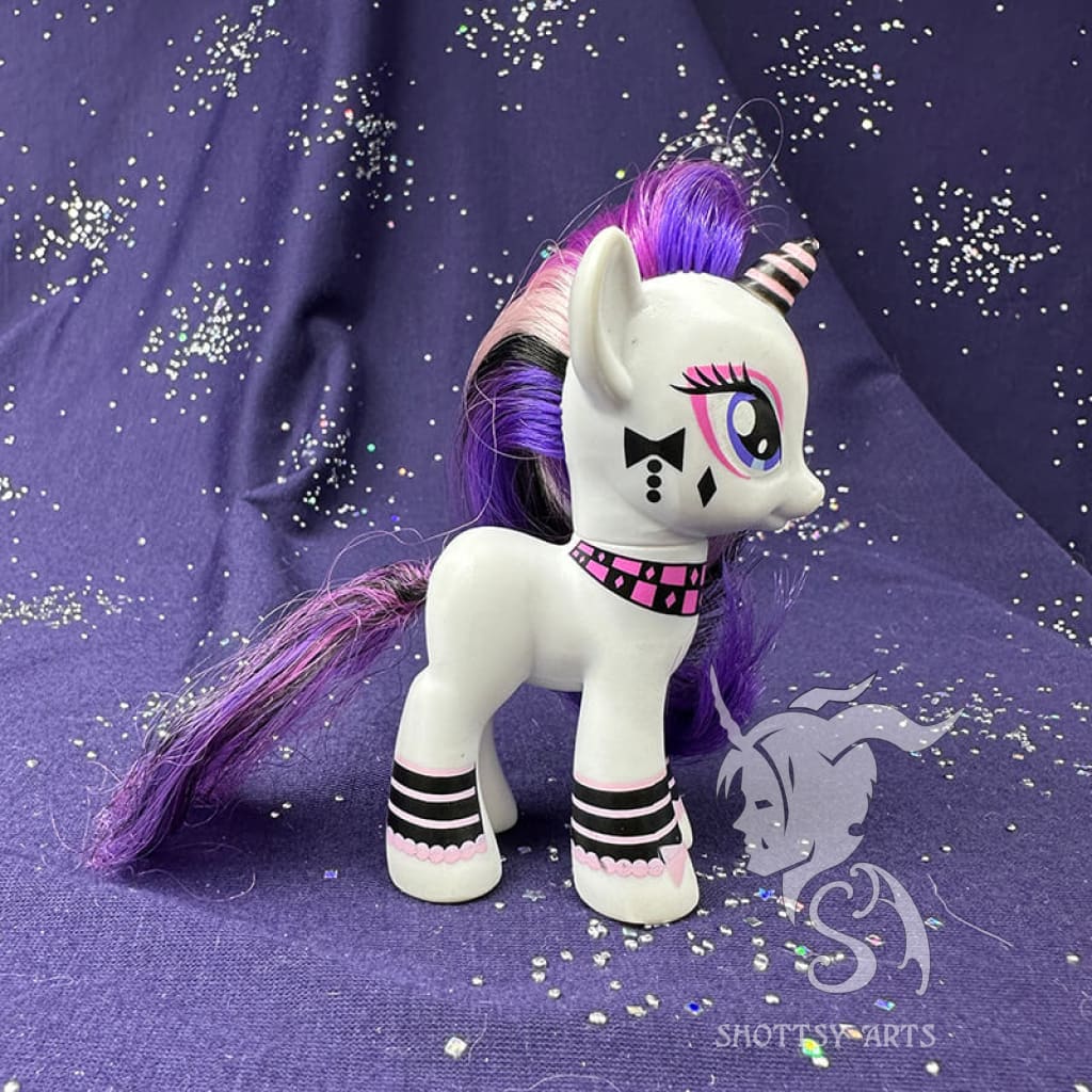 Rarity (Pony Mania) - My Little Pony Collectible Figure for Kids & Adults - Perfect for Birthday Gifts, Party Favors, and MLP Collections